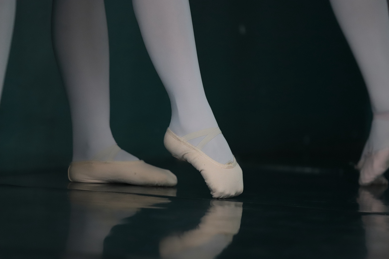 图片[343]-大西瓜爱牙膏-早期作品-W020 舞蹈家-红色 [669P] – 速更版-美库