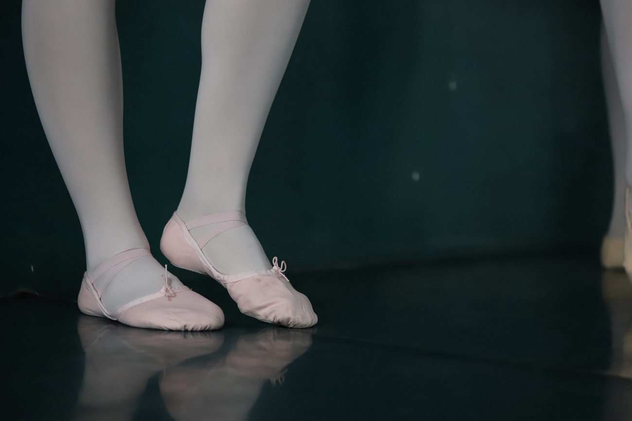 图片[346]-大西瓜爱牙膏-早期作品-W020 舞蹈家-红色 [669P] – 速更版-美库