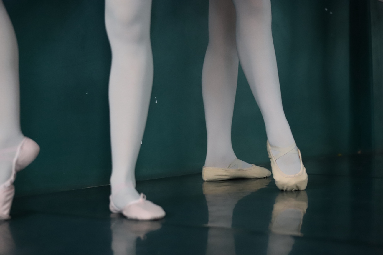 图片[354]-大西瓜爱牙膏-早期作品-W020 舞蹈家-红色 [669P] – 速更版-美库