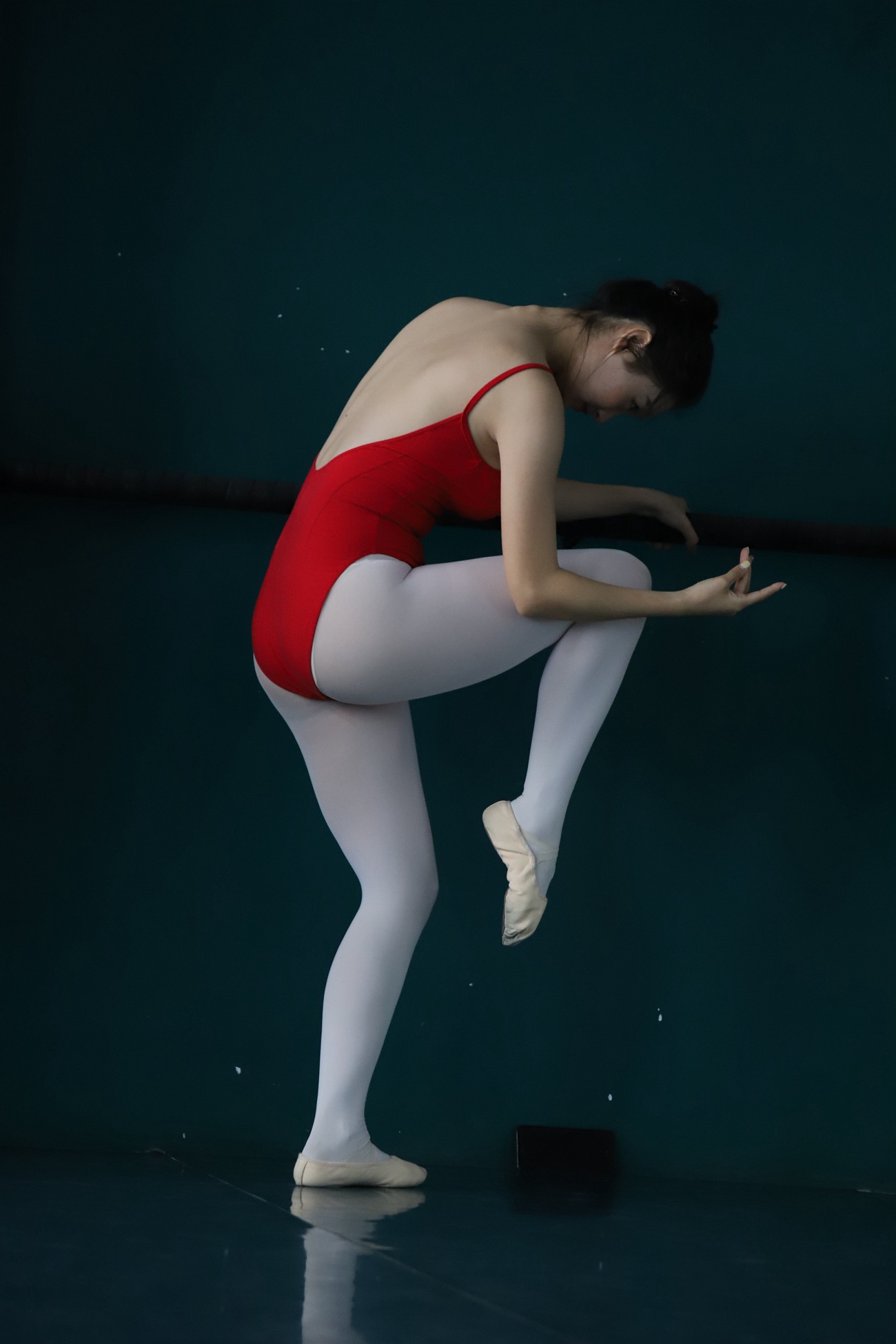 图片[646]-大西瓜爱牙膏-早期作品-W020 舞蹈家-红色 [669P] – 速更版-美库