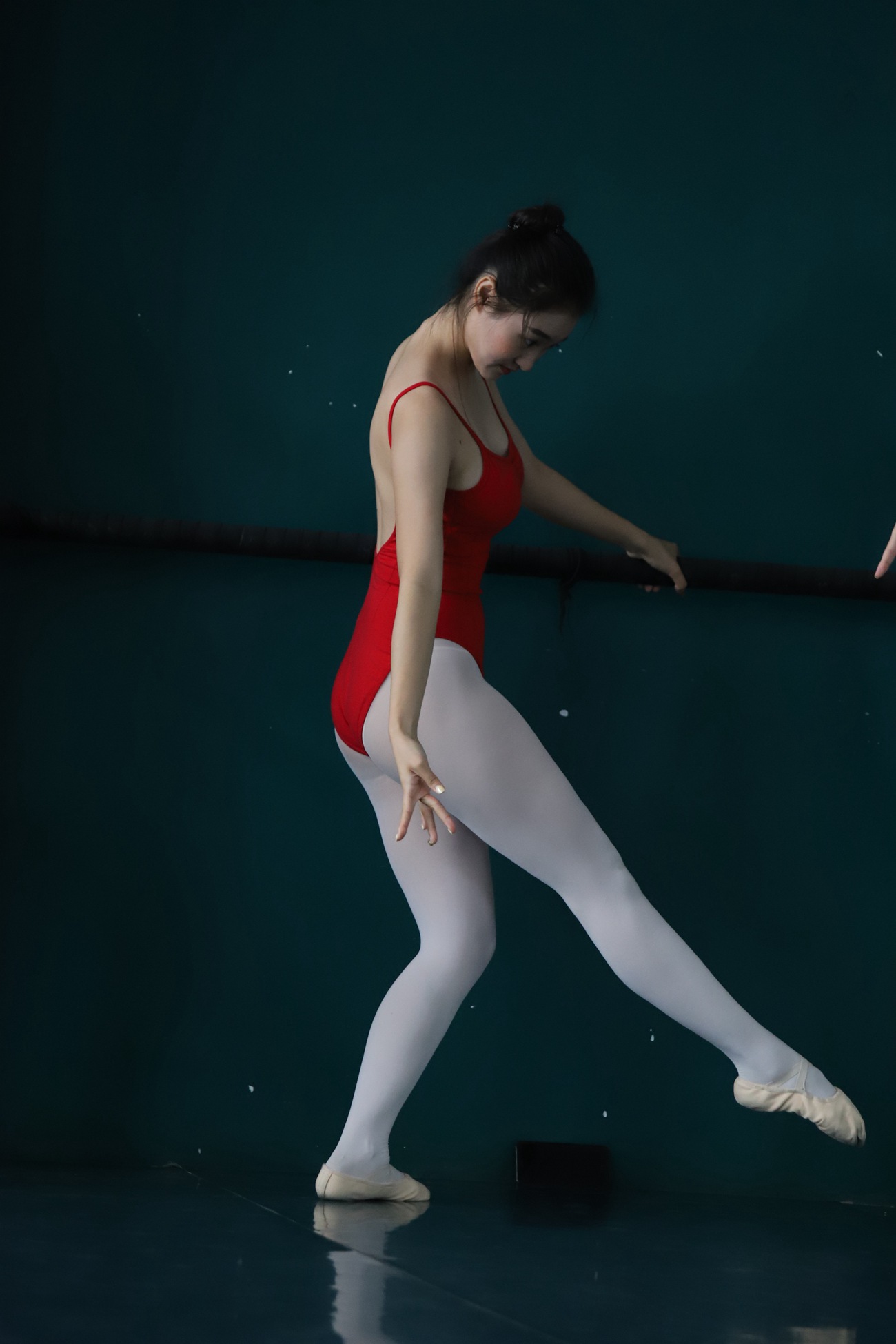 图片[647]-大西瓜爱牙膏-早期作品-W020 舞蹈家-红色 [669P] – 速更版-美库