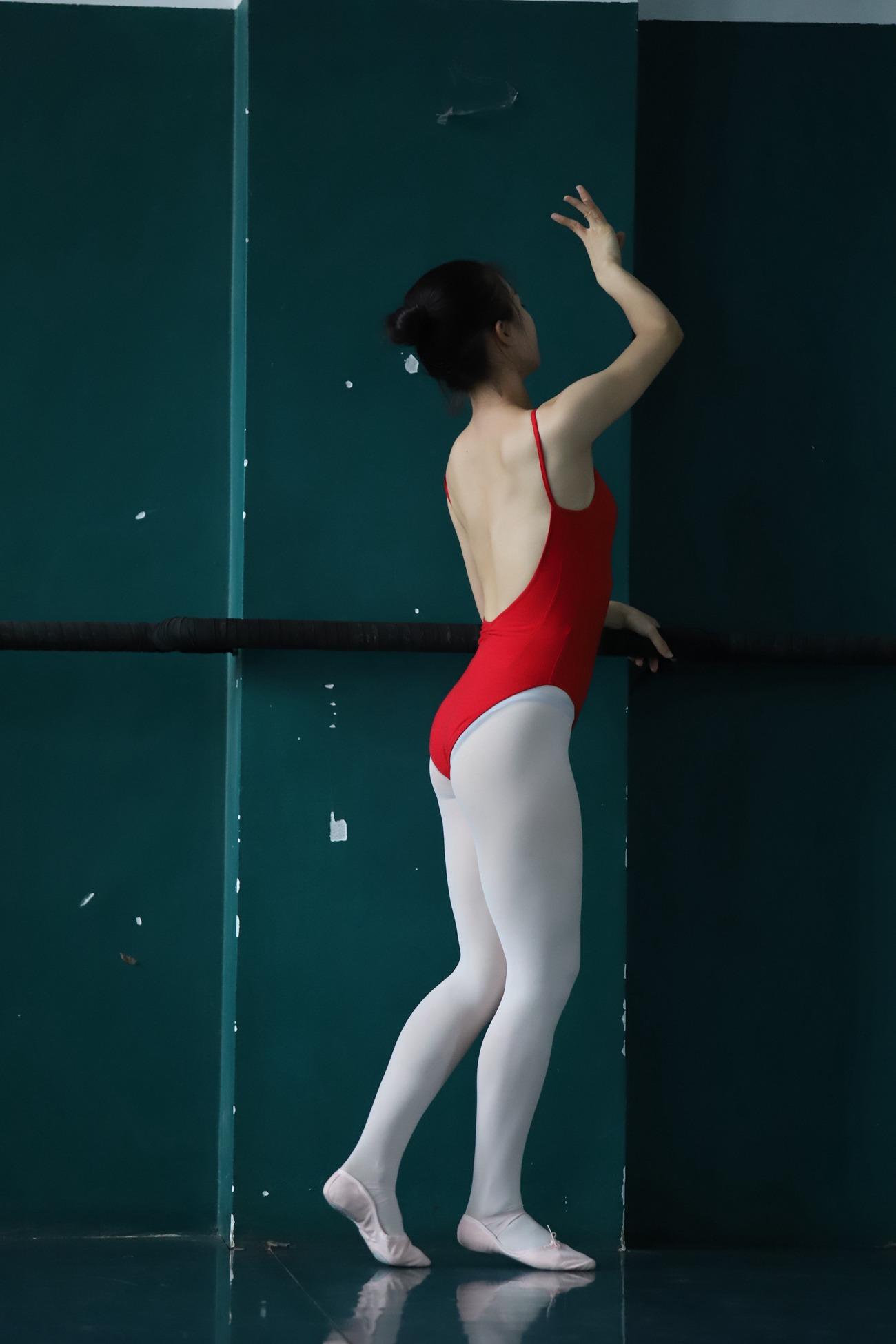 图片[650]-大西瓜爱牙膏-早期作品-W020 舞蹈家-红色 [669P] – 速更版-美库