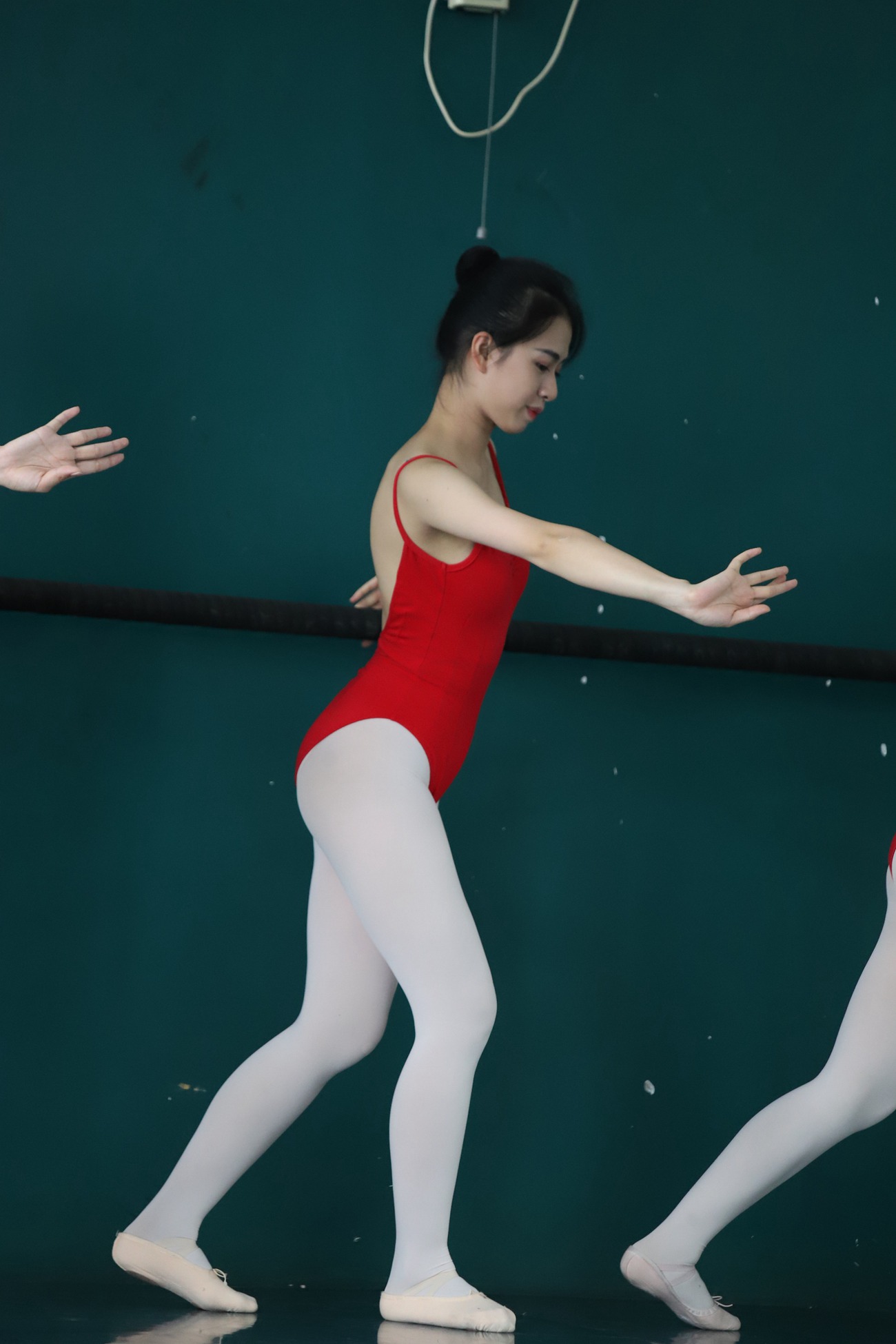 图片[664]-大西瓜爱牙膏-早期作品-W020 舞蹈家-红色 [669P] – 速更版-美库