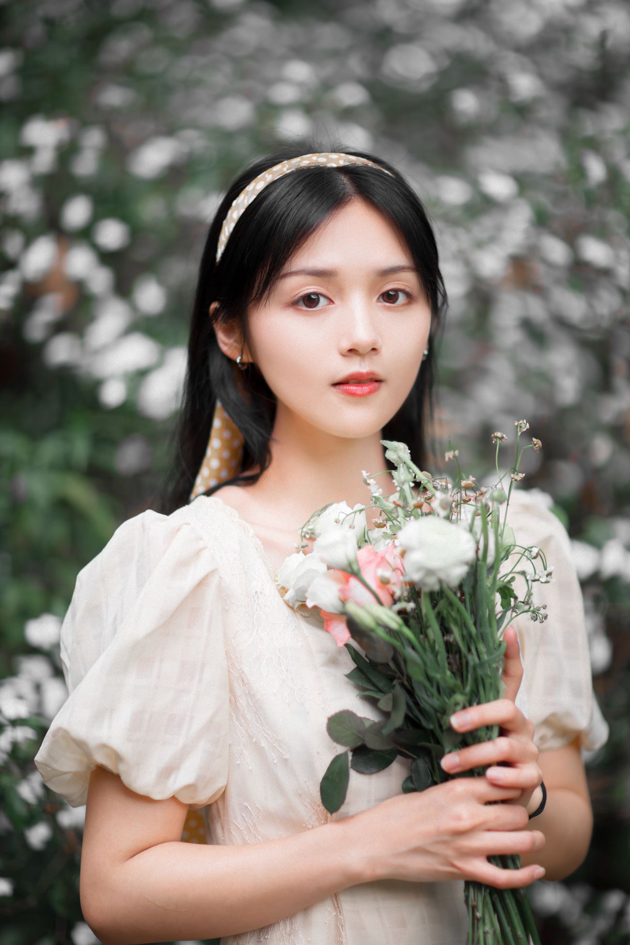[YITUYU艺图语] 2021.04.19 花间志 雨文 [31P] - 速更版-艺库