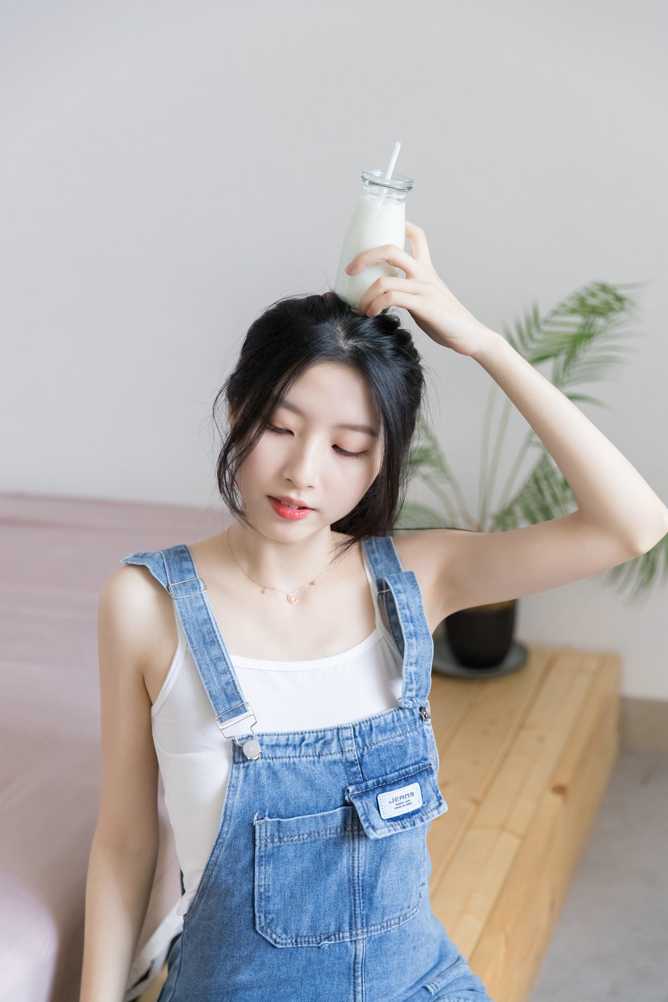 图片[16]-[YITUYU艺图语] 2021.04.21 蓝色牛仔裤 小铟 [25P] – 速更版-美库