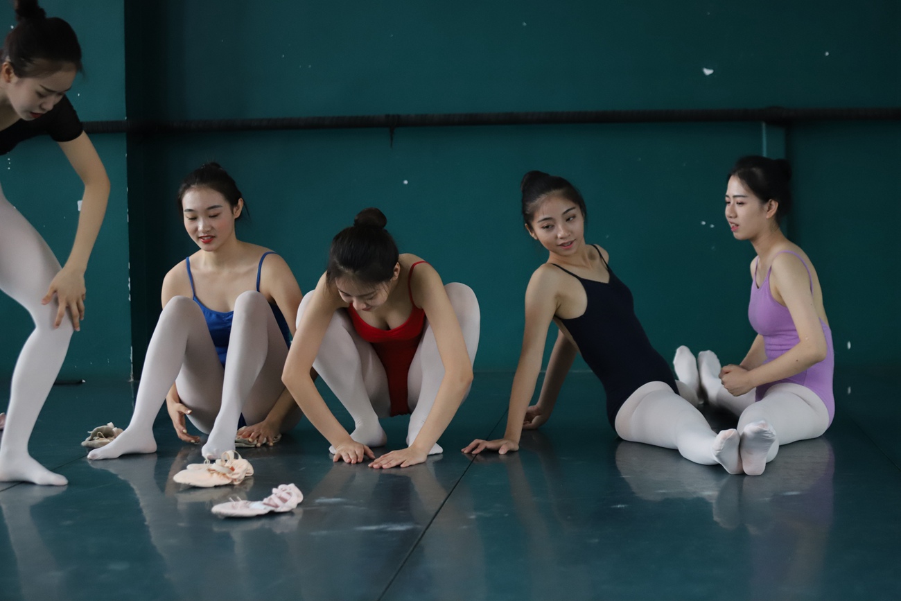 图片[119]-大西瓜爱牙膏-早期作品-W022 舞蹈家-五人场 (2) [325P] – 速更版-美库