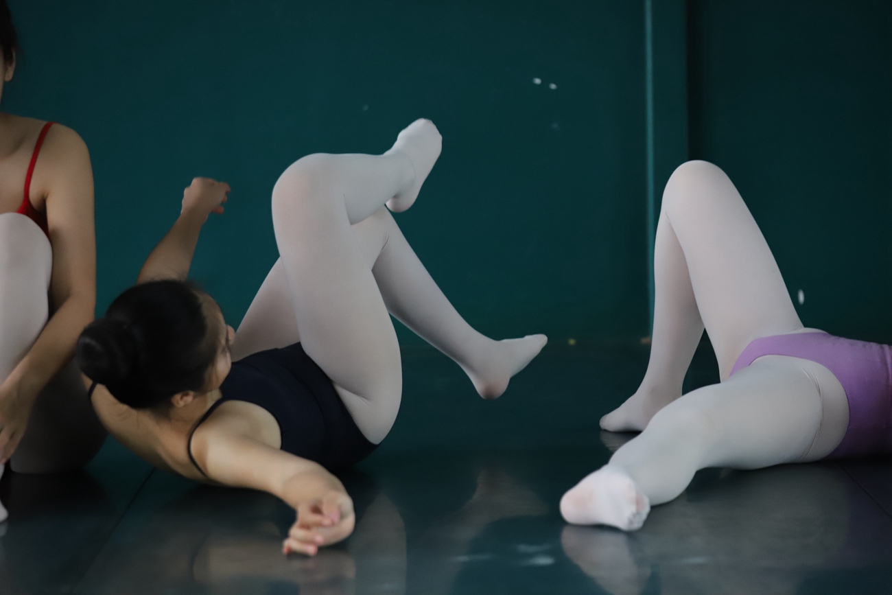 图片[123]-大西瓜爱牙膏-早期作品-W022 舞蹈家-五人场 (2) [325P] – 速更版-美库