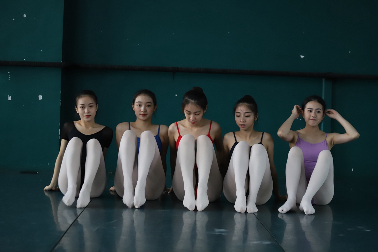 图片[136]-大西瓜爱牙膏-早期作品-W022 舞蹈家-五人场 (2) [325P] – 速更版-美库