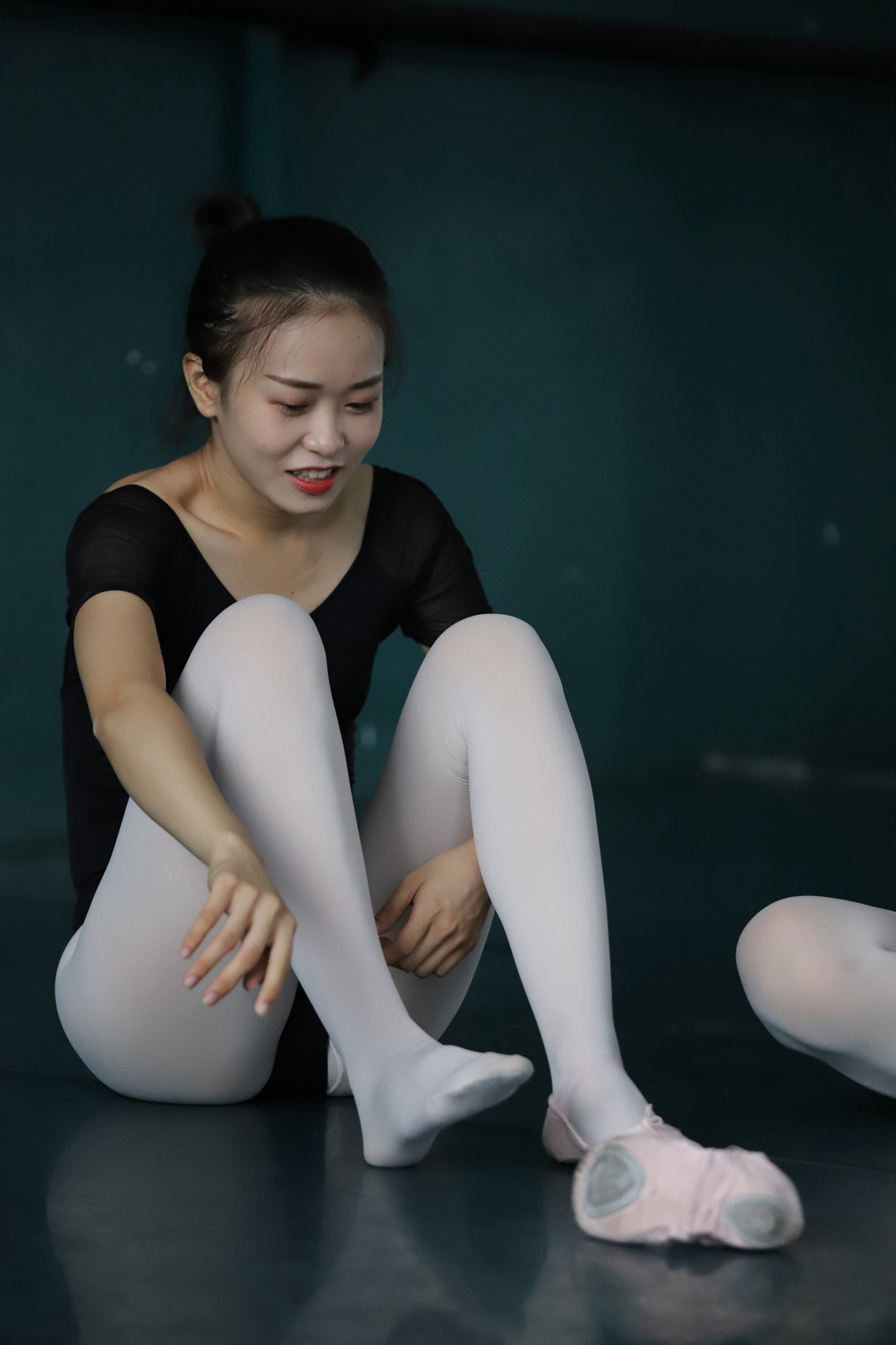 图片[261]-大西瓜爱牙膏-早期作品-W022 舞蹈家-五人场 (1) [324P] – 速更版-美库