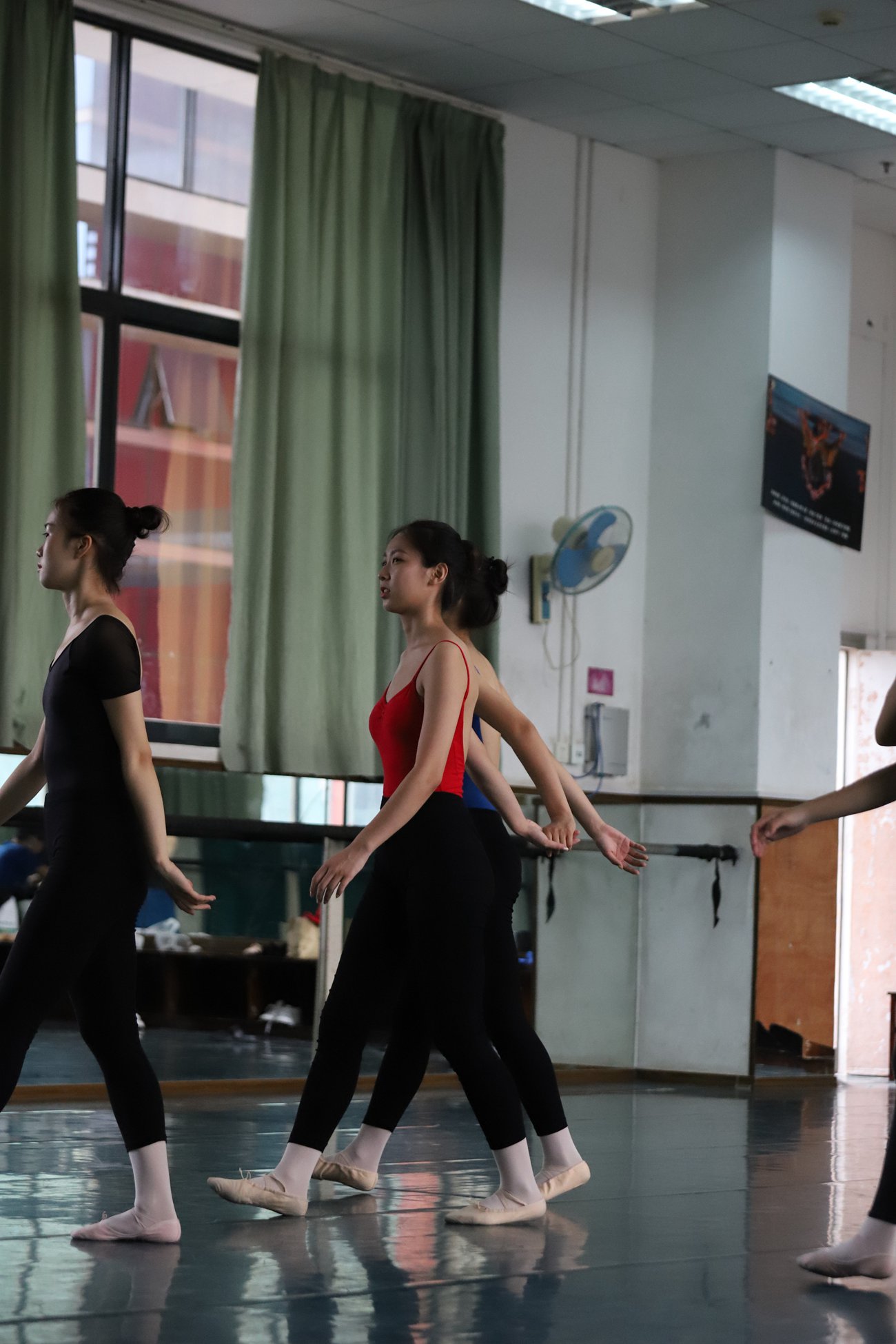 图片[253]-大西瓜爱牙膏-早期作品-W022 舞蹈家-五人场 (2) [325P] – 速更版-美库