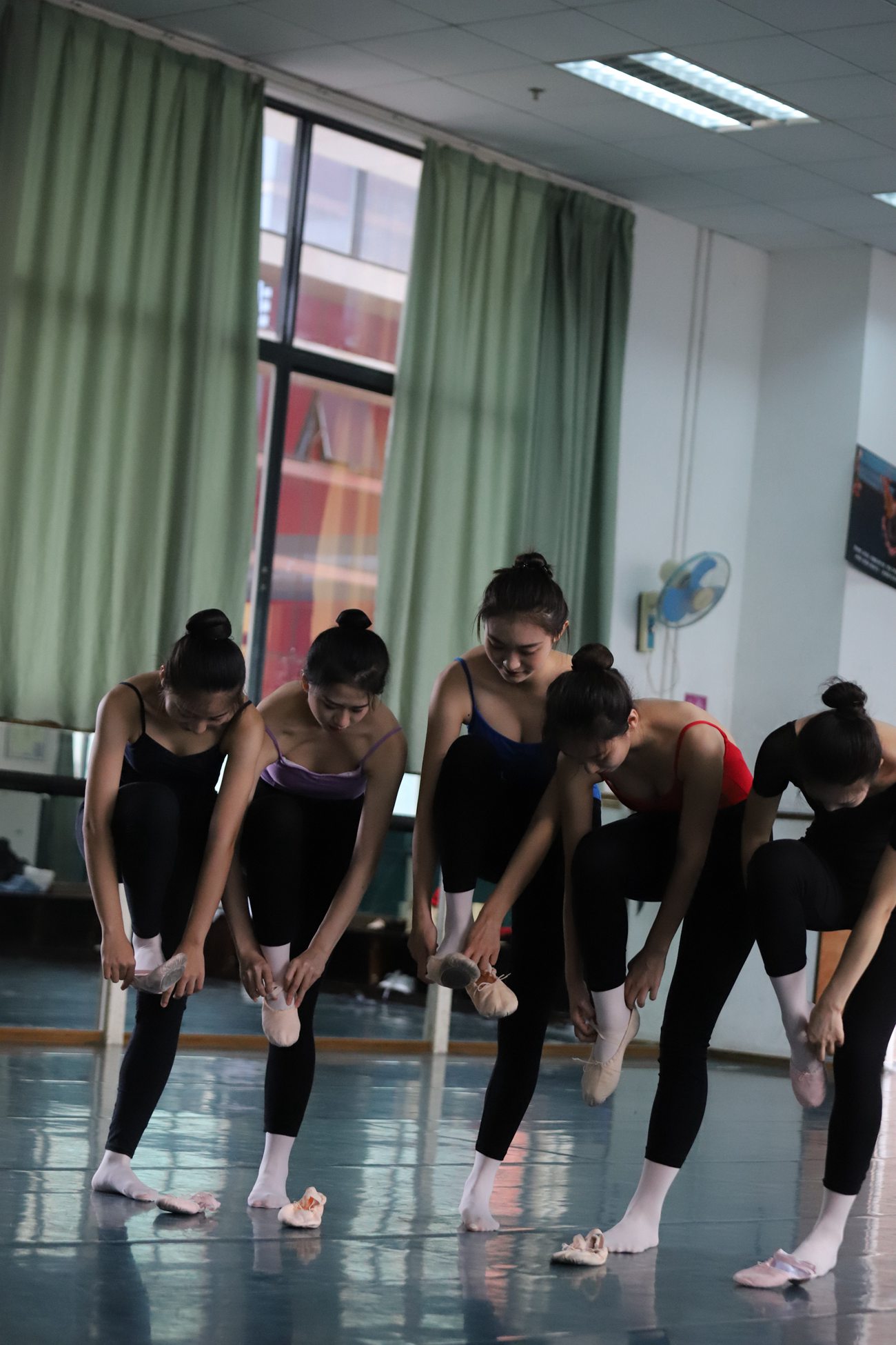 图片[297]-大西瓜爱牙膏-早期作品-W022 舞蹈家-五人场 (2) [325P] – 速更版-美库