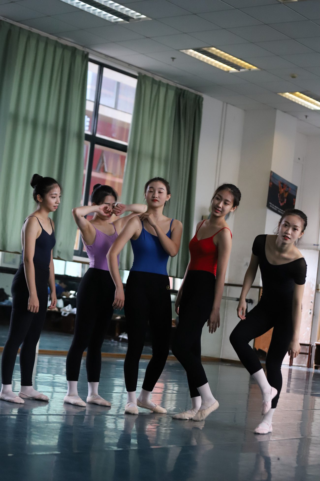 图片[316]-大西瓜爱牙膏-早期作品-W022 舞蹈家-五人场 (2) [325P] – 速更版-美库