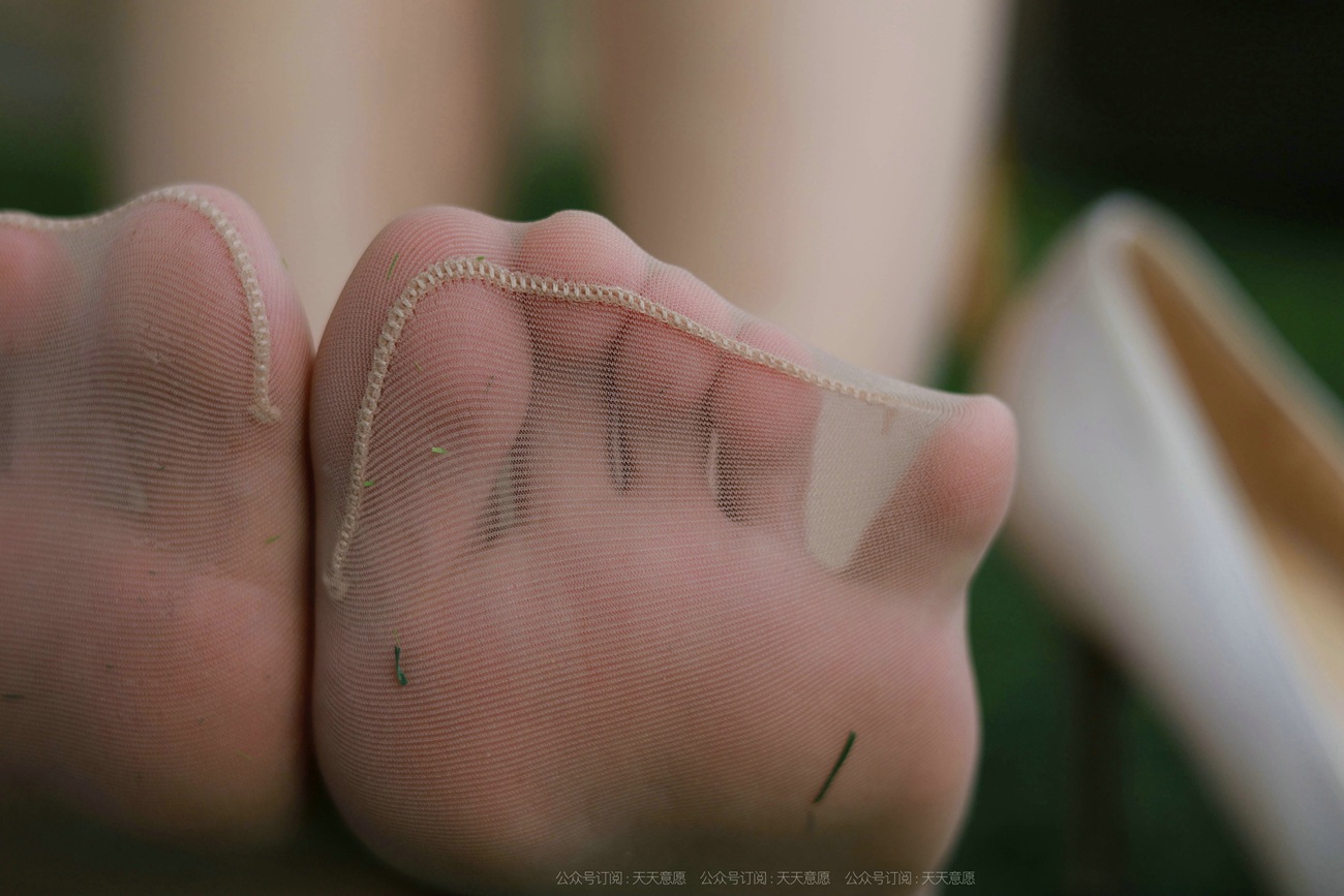 图片[26]-[IESS异思趣向] 2021.10.10 丝享家943：秋秋《阳台上的美女》[92P] – 速更版-美库