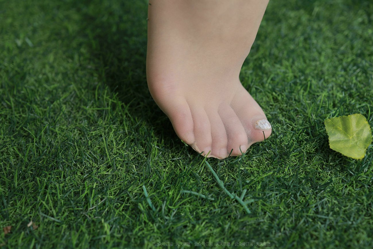 图片[28]-[IESS异思趣向] 2021.10.10 丝享家943：秋秋《阳台上的美女》[92P] – 速更版-美库