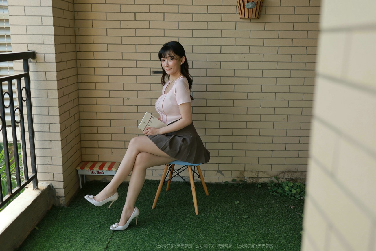 图片[41]-[IESS异思趣向] 2021.10.10 丝享家943：秋秋《阳台上的美女》[92P] – 速更版-美库