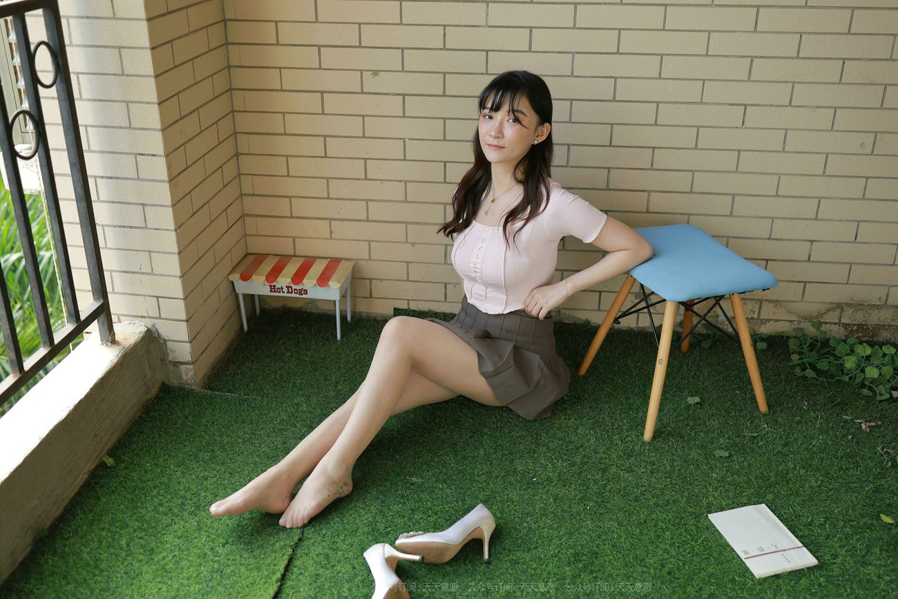 图片[67]-[IESS异思趣向] 2021.10.10 丝享家943：秋秋《阳台上的美女》[92P] – 速更版-美库