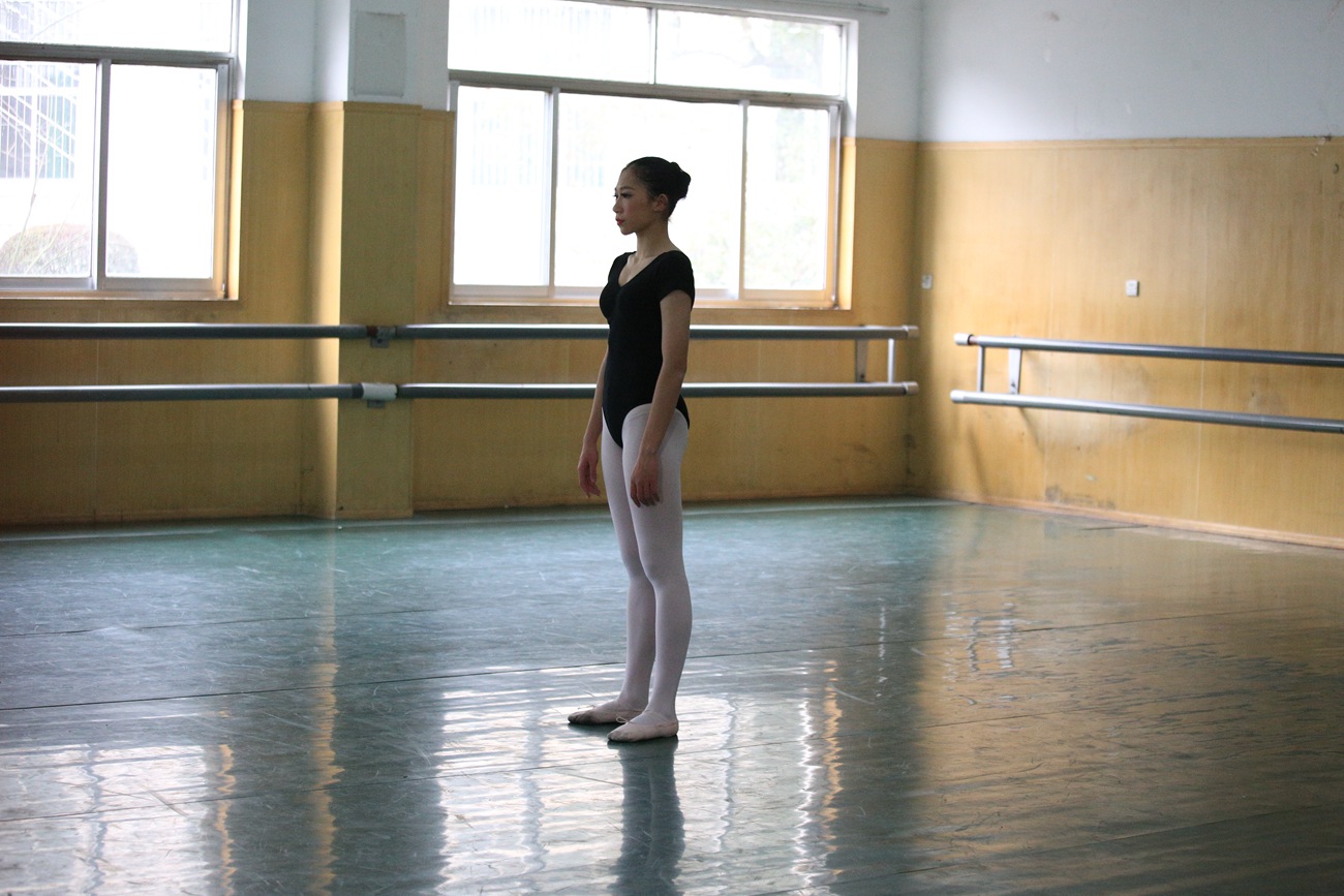 图片[31]-大西瓜爱牙膏-早期作品-W023 舞蹈家-意外发现 [80P] – 速更版-美库