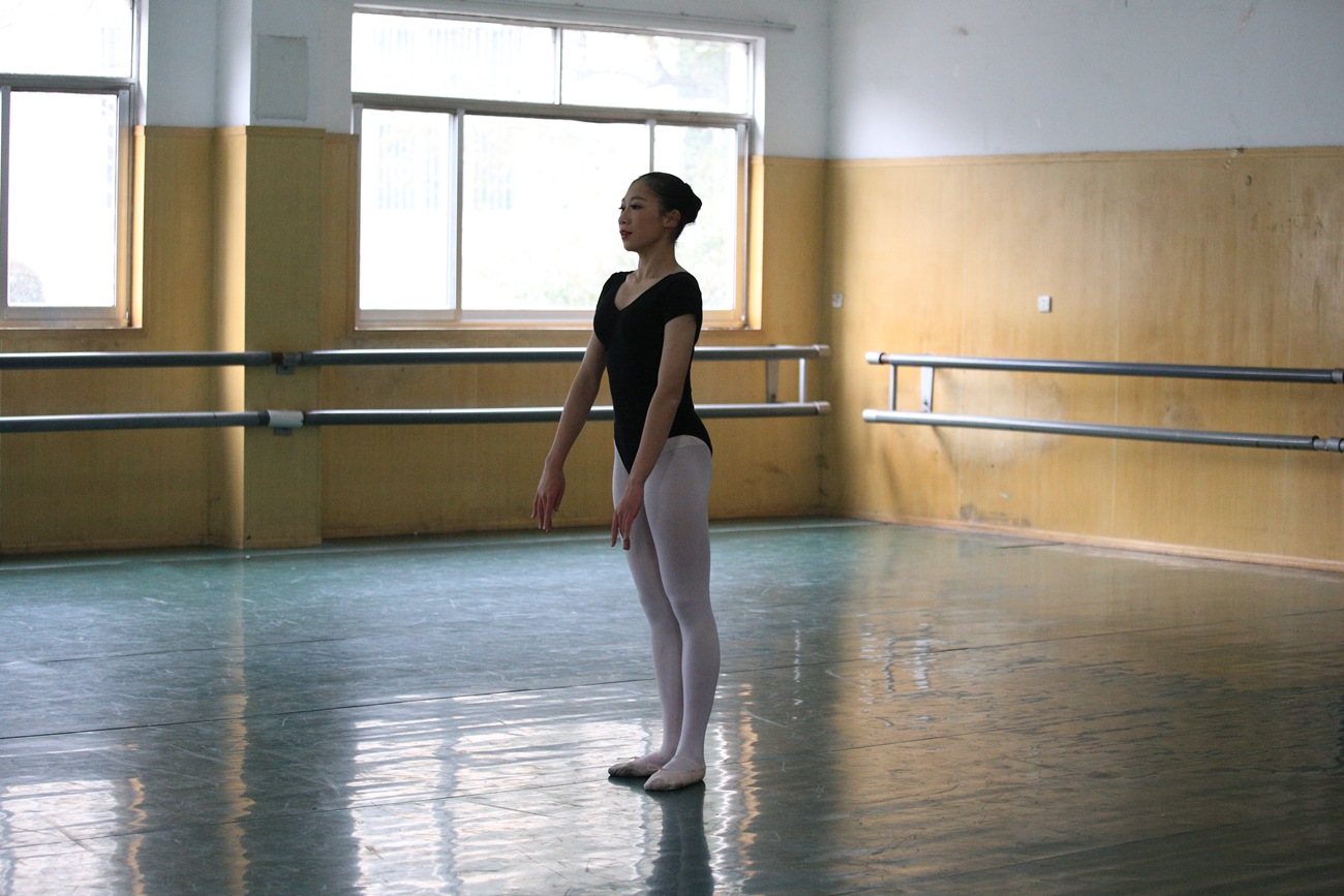 图片[39]-大西瓜爱牙膏-早期作品-W023 舞蹈家-意外发现 [80P] – 速更版-美库