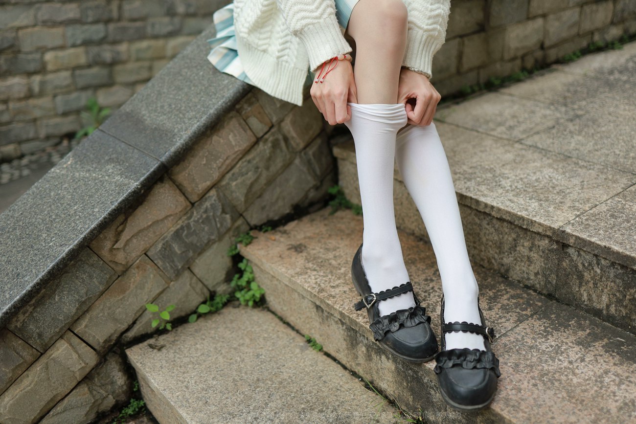 图片[20]-[IESS异思趣向] 耽丝 211013 团团的长腿JK装 [94P] – 速更版-美库