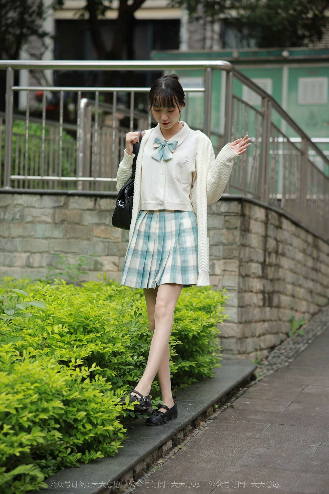 图片[87]-[IESS异思趣向] 耽丝 211013 团团的长腿JK装 [94P] – 速更版-美库