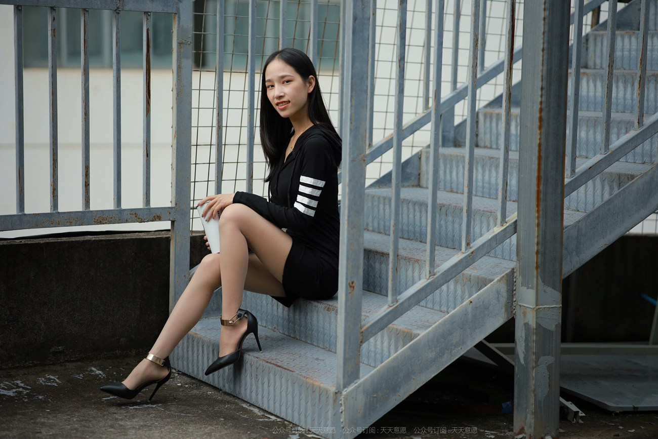 图片[35]-[IESS异思趣向] 耽丝 美子在天台吹风 [77P] – 速更版-美库