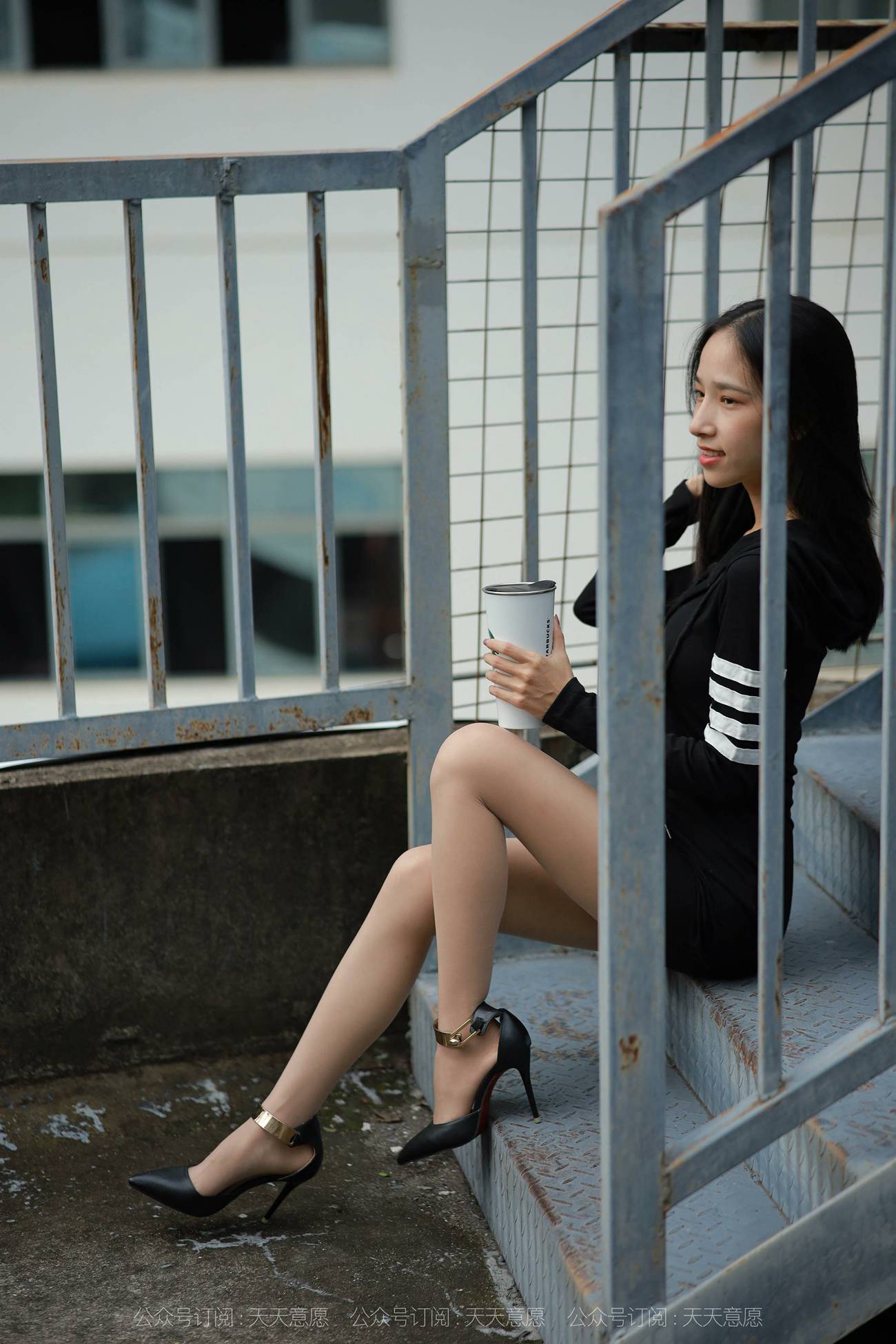 图片[37]-[IESS异思趣向] 耽丝 美子在天台吹风 [77P] – 速更版-美库