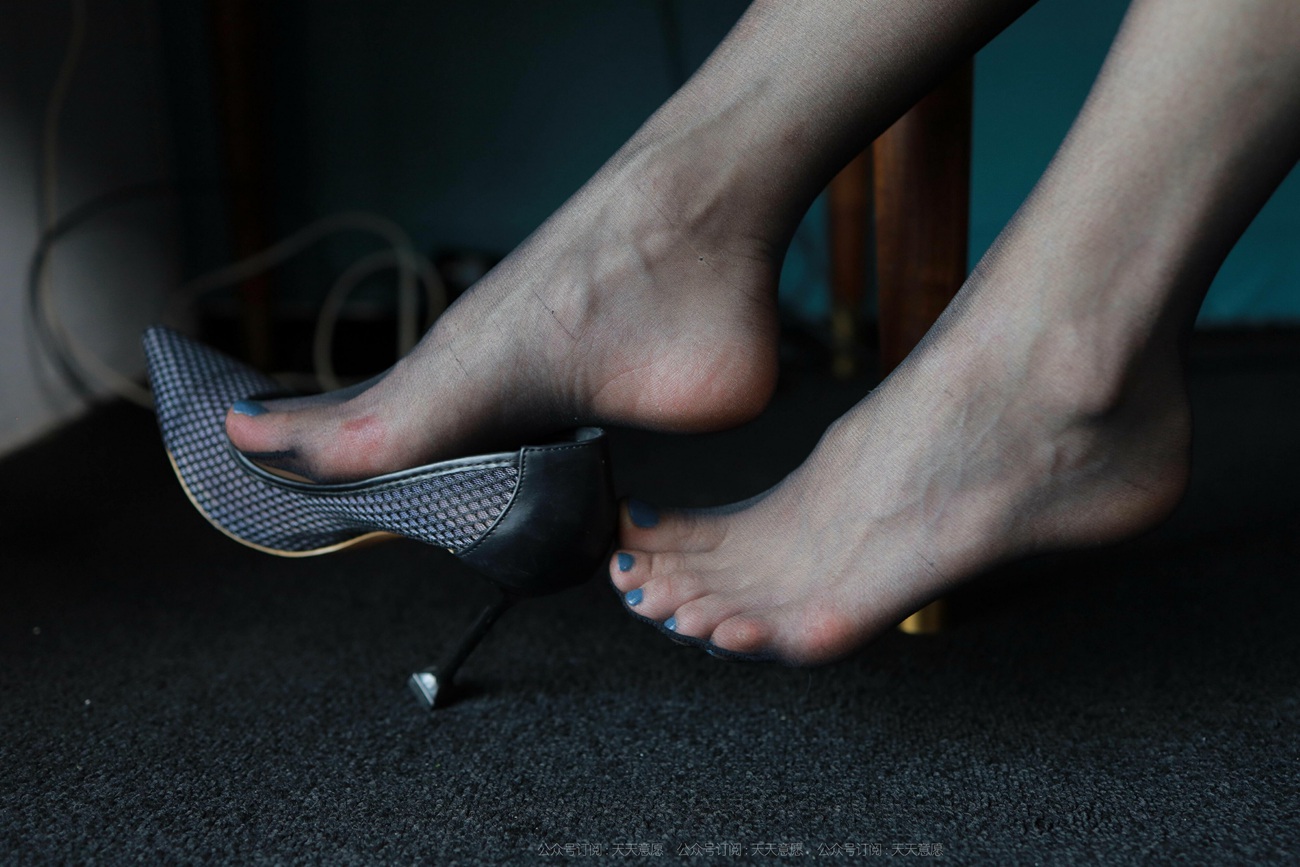 图片[21]-[IESS异思趣向] 2021.10.11 丝享家944：小六《黑色丝带》[90P] – 速更版-美库