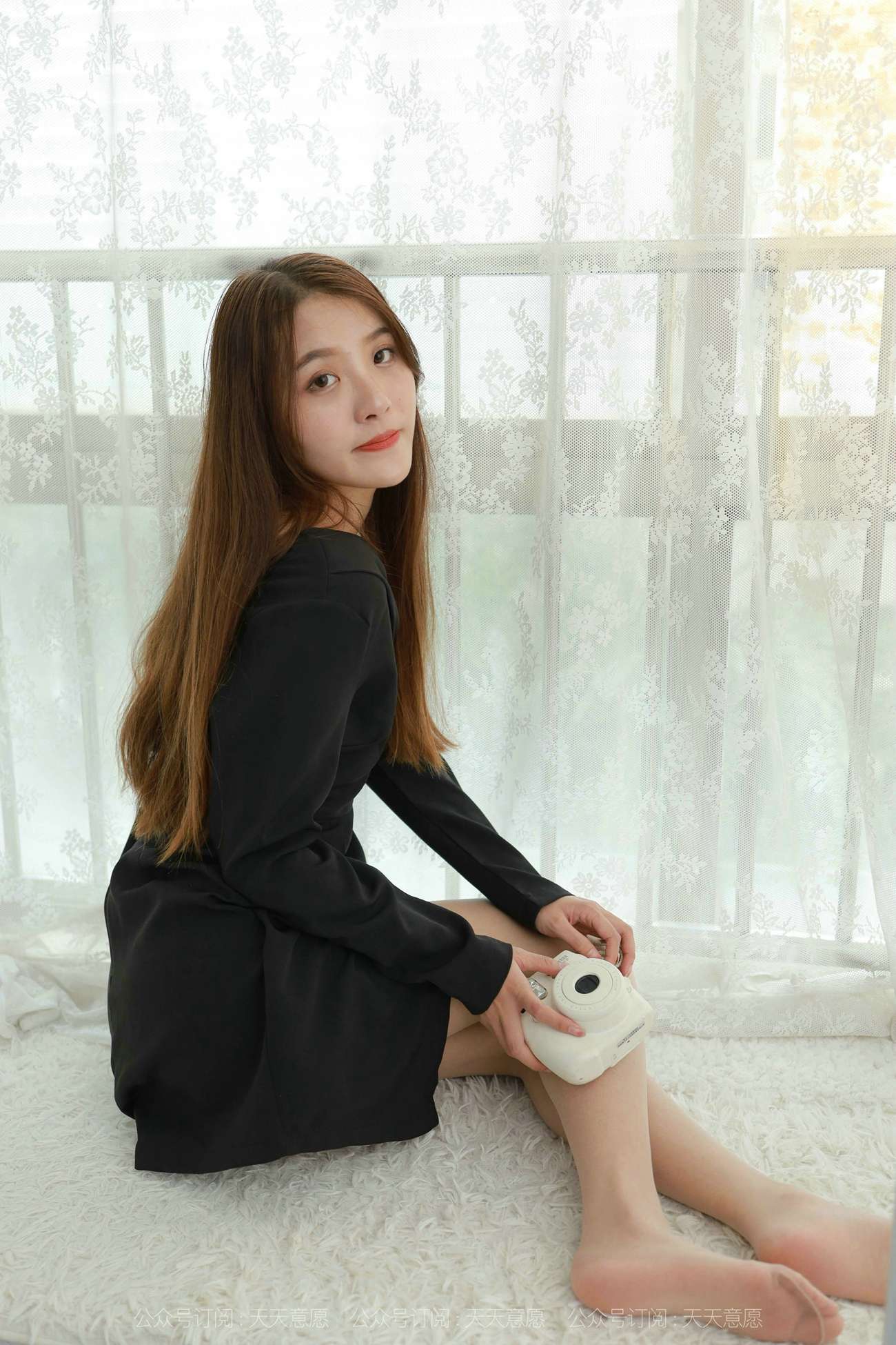 图片[56]-[IESS异思趣向] 2021.10.12 丝享家945：婉苹《姓感露肩短裙》[94P] – 速更版-美库