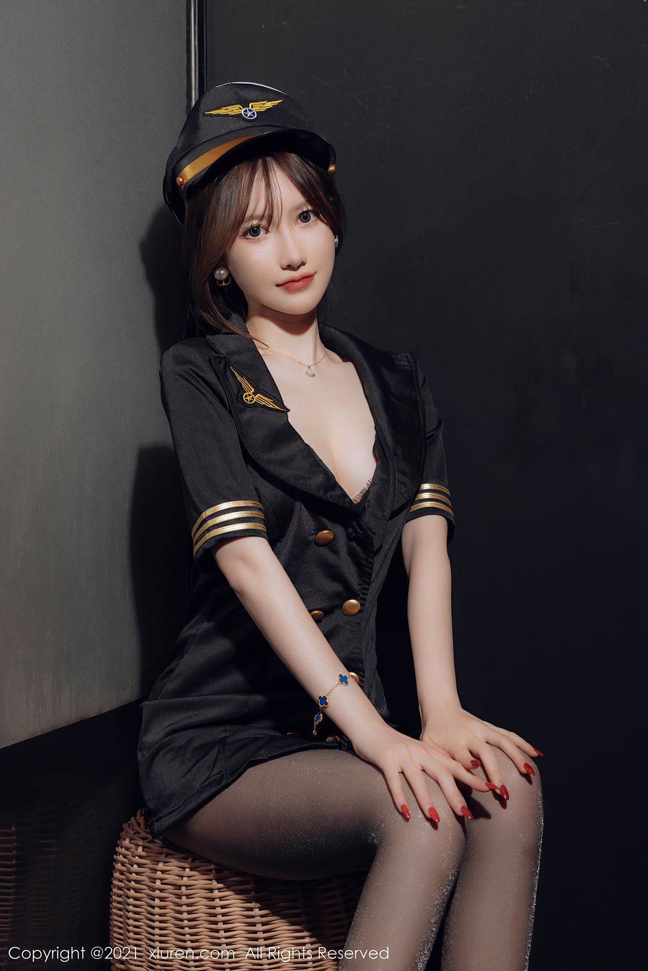 图片[8]-[XiuRen秀人网] 2021.12.17 No.4355 美桃酱 黑丝美腿[65P] – 速更版-美库