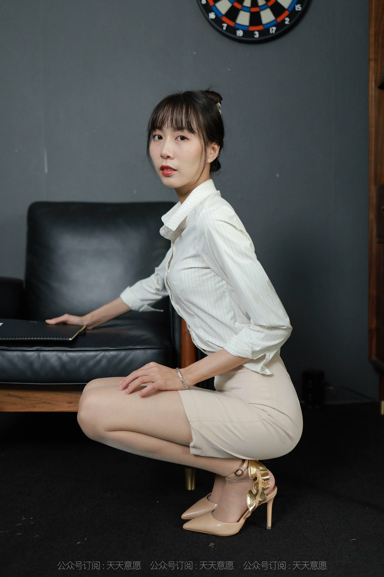 图片[65]-[IESS异思趣向] 耽丝 211021 团团的金色波纹 [92P] – 速更版-美库