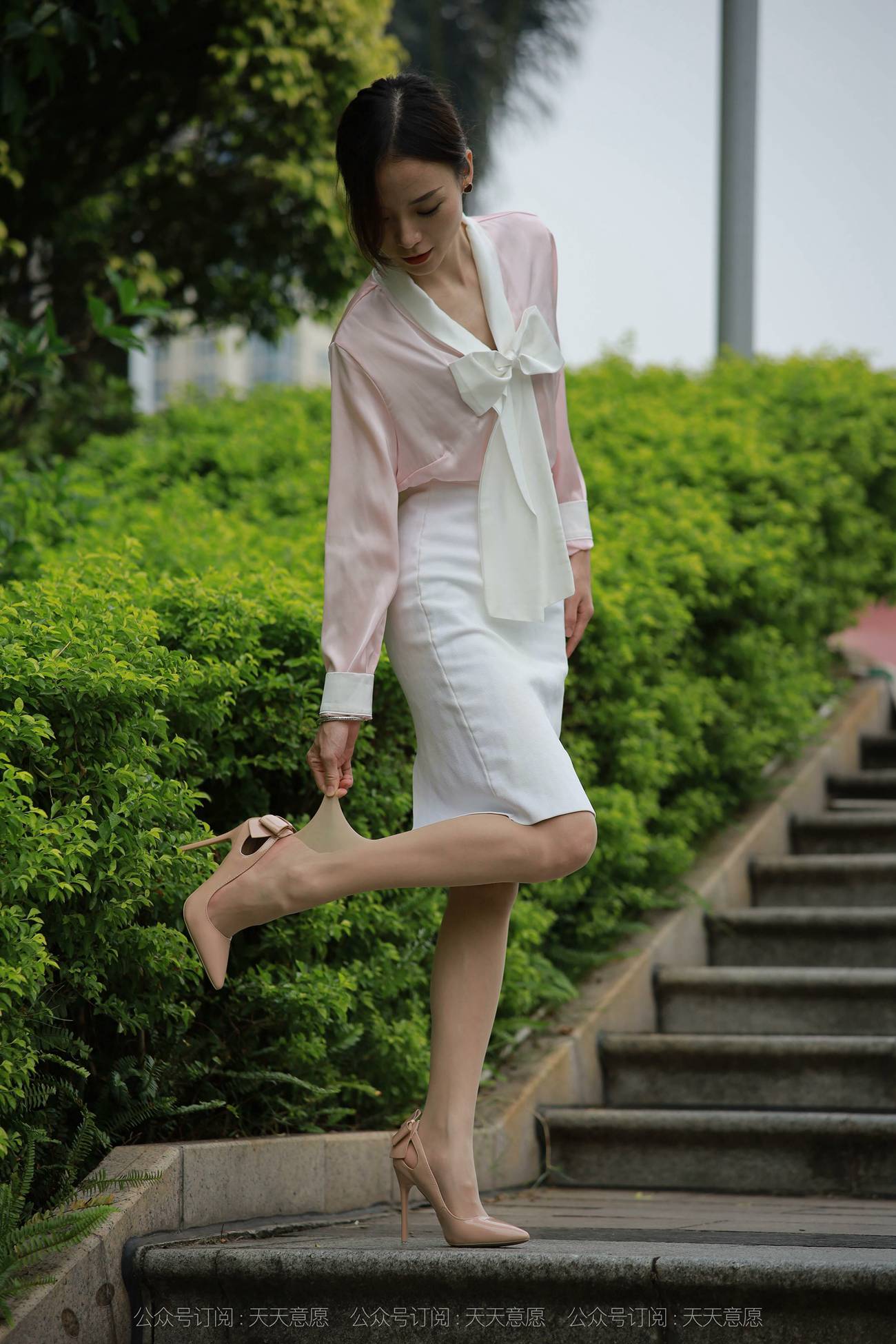 图片[45]-[IESS异思趣向] 耽丝 211022 美子在天台吹风 [90P] – 速更版-美库