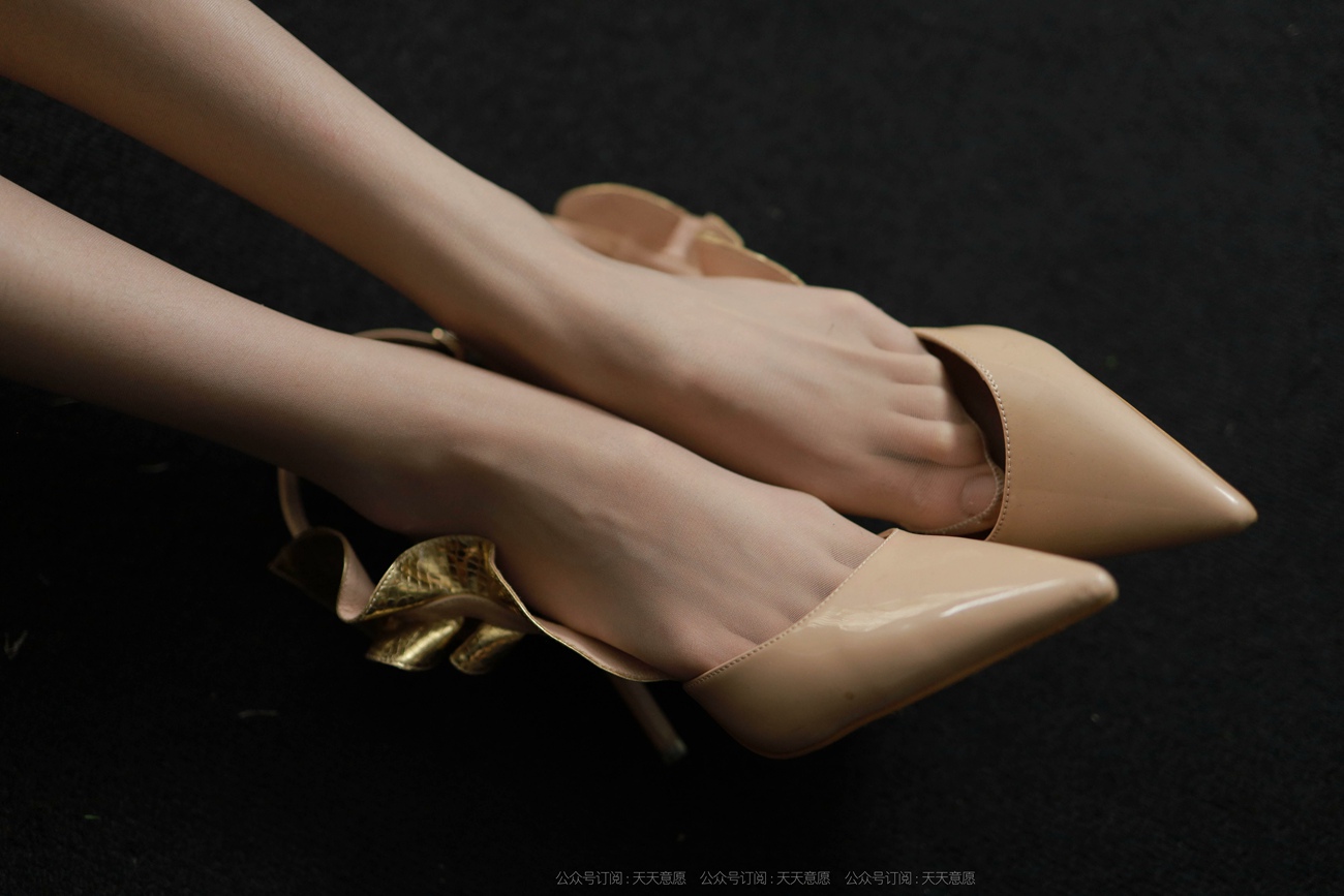 图片[84]-[IESS异思趣向] 耽丝 211021 团团的金色波纹 [92P] – 速更版-美库