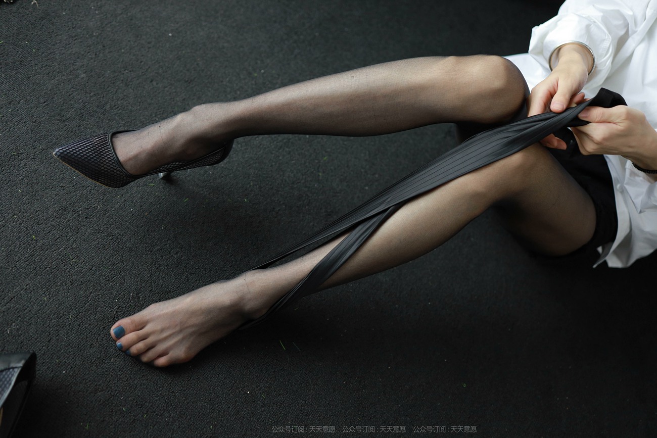 图片[70]-[IESS异思趣向] 耽丝 211025 小六的黑色丝带 [90P] – 速更版-美库