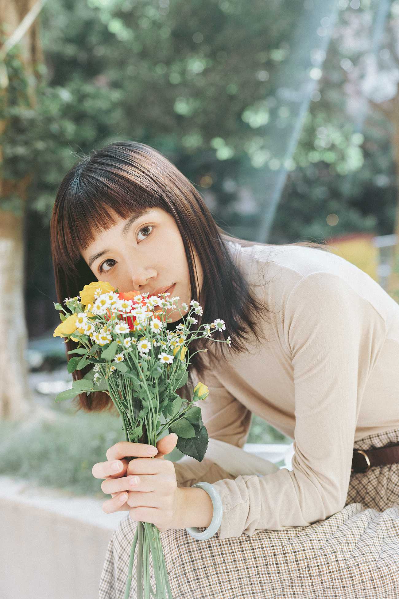 图片[21]-[YITUYU艺图语] 2021.05.24 买花的日子 叶哎哟 [35P] – 速更版-美库