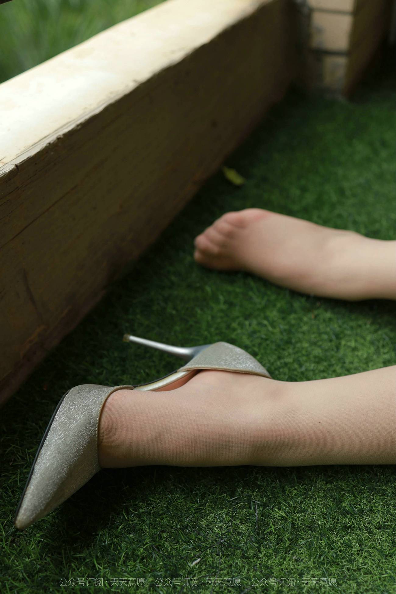 图片[35]-[IESS异思趣向] 2021.10.14 丝享家947：星星《碎花短裙》[77P] – 速更版-美库