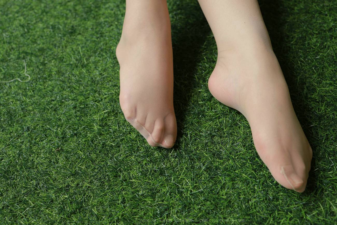 图片[67]-[IESS异思趣向] 2021.10.14 丝享家947：星星《碎花短裙》[77P] – 速更版-美库