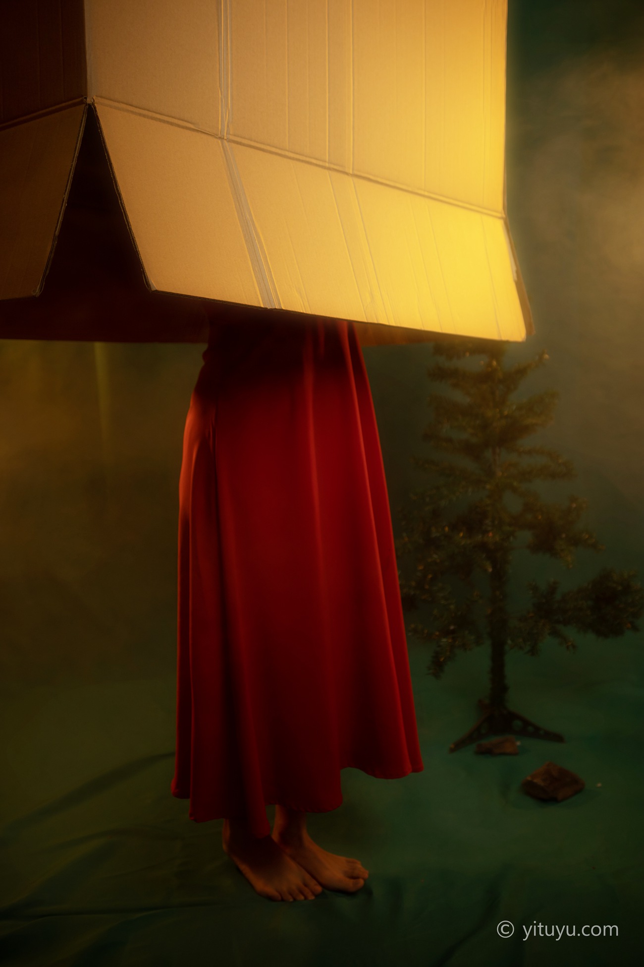 图片[6]-[YITUYU艺图语] 2021.05.24 红装 娇娇 [35P] – 速更版-美库