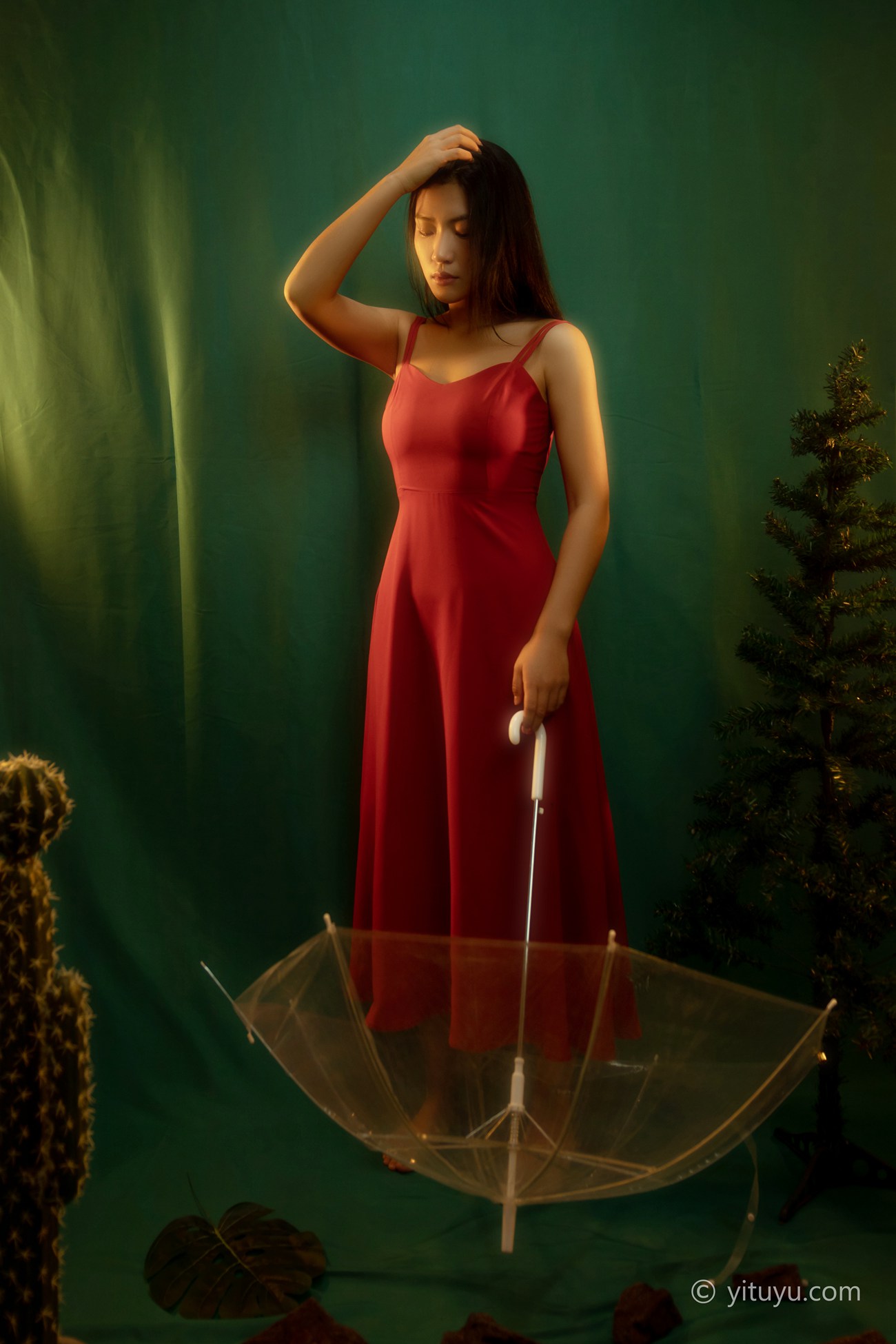 图片[9]-[YITUYU艺图语] 2021.05.24 红装 娇娇 [35P] – 速更版-美库