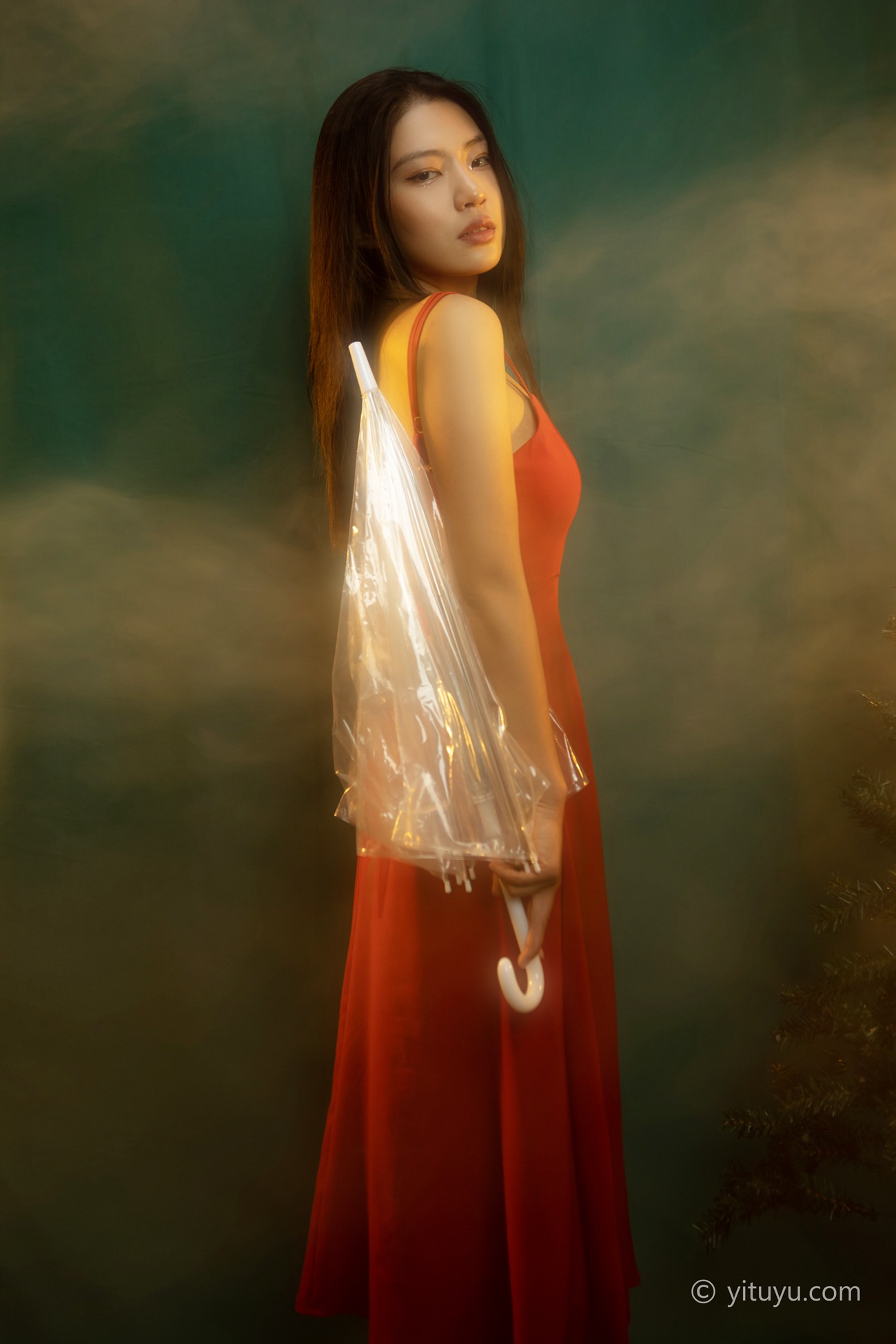 图片[12]-[YITUYU艺图语] 2021.05.24 红装 娇娇 [35P] – 速更版-美库