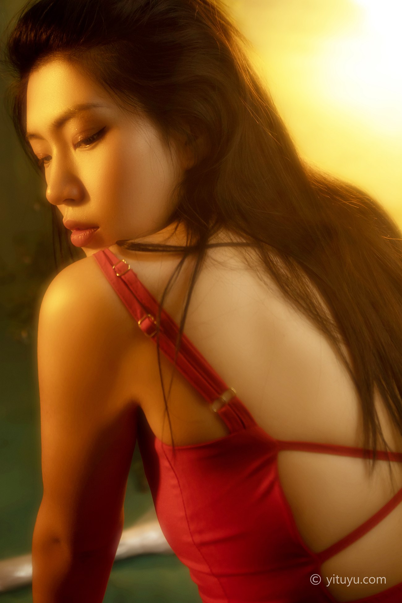 图片[29]-[YITUYU艺图语] 2021.05.24 红装 娇娇 [35P] – 速更版-美库