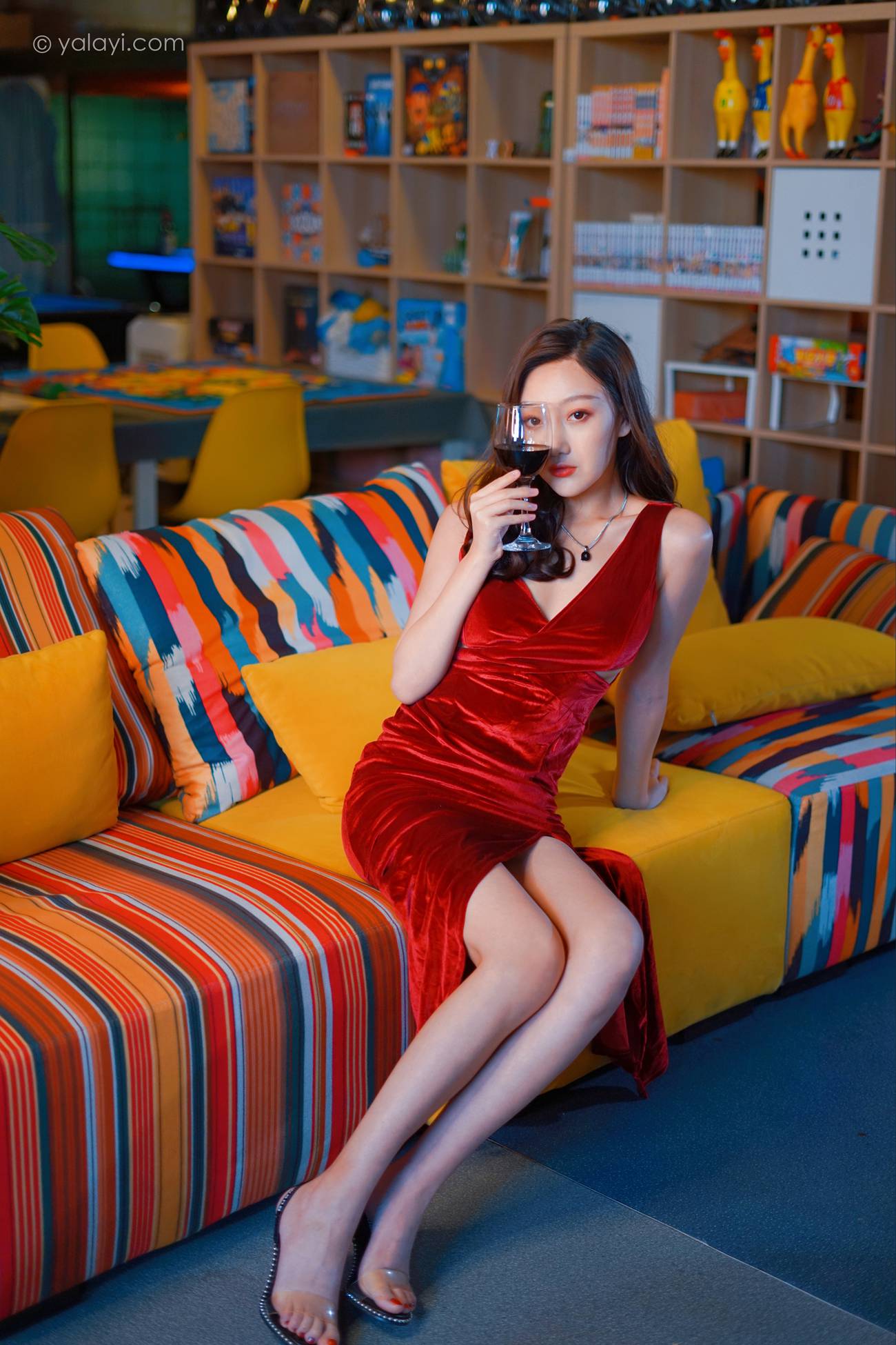 图片[24]-[YALAYI雅拉伊] 2021.12.16 NO.877 美仁一笑也倾城 蕊思[47P] – 速更版-美库