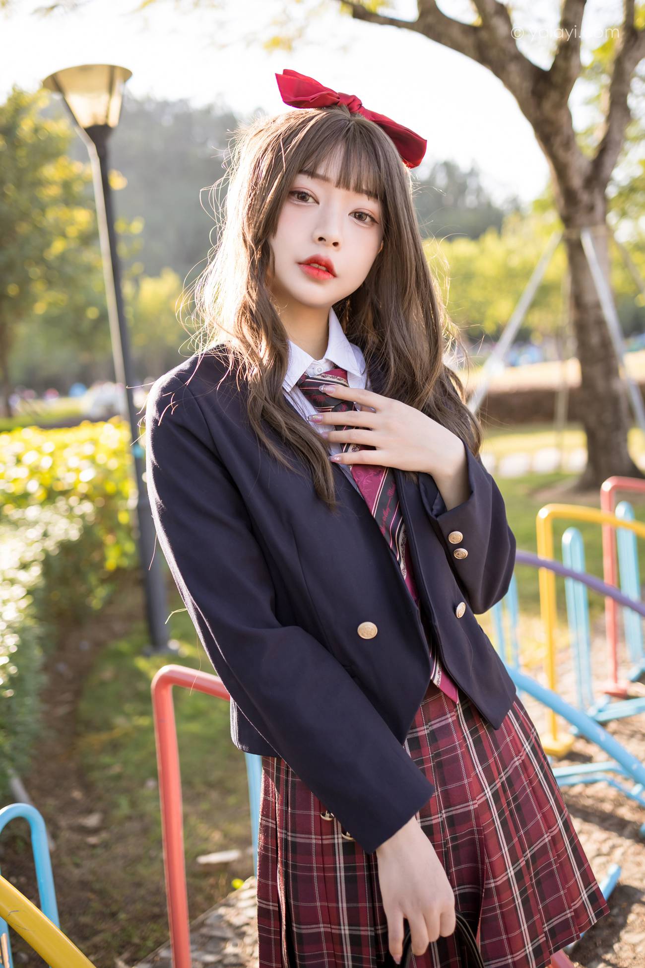 图片[23]-[YALAYI雅拉伊] 2022.01.03 No.885 最美的青春 阿禾 [40P] – 速更版-美库