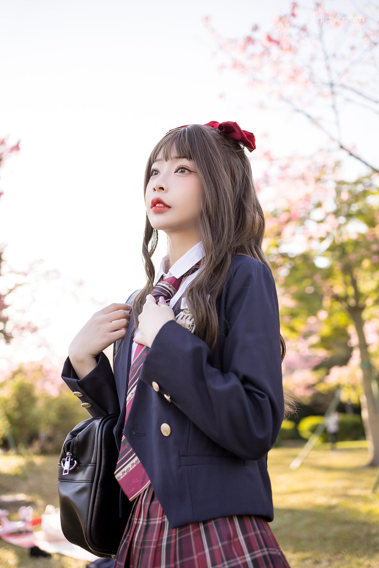 图片[24]-[YALAYI雅拉伊] 2022.01.03 No.885 最美的青春 阿禾 [40P] – 速更版-美库