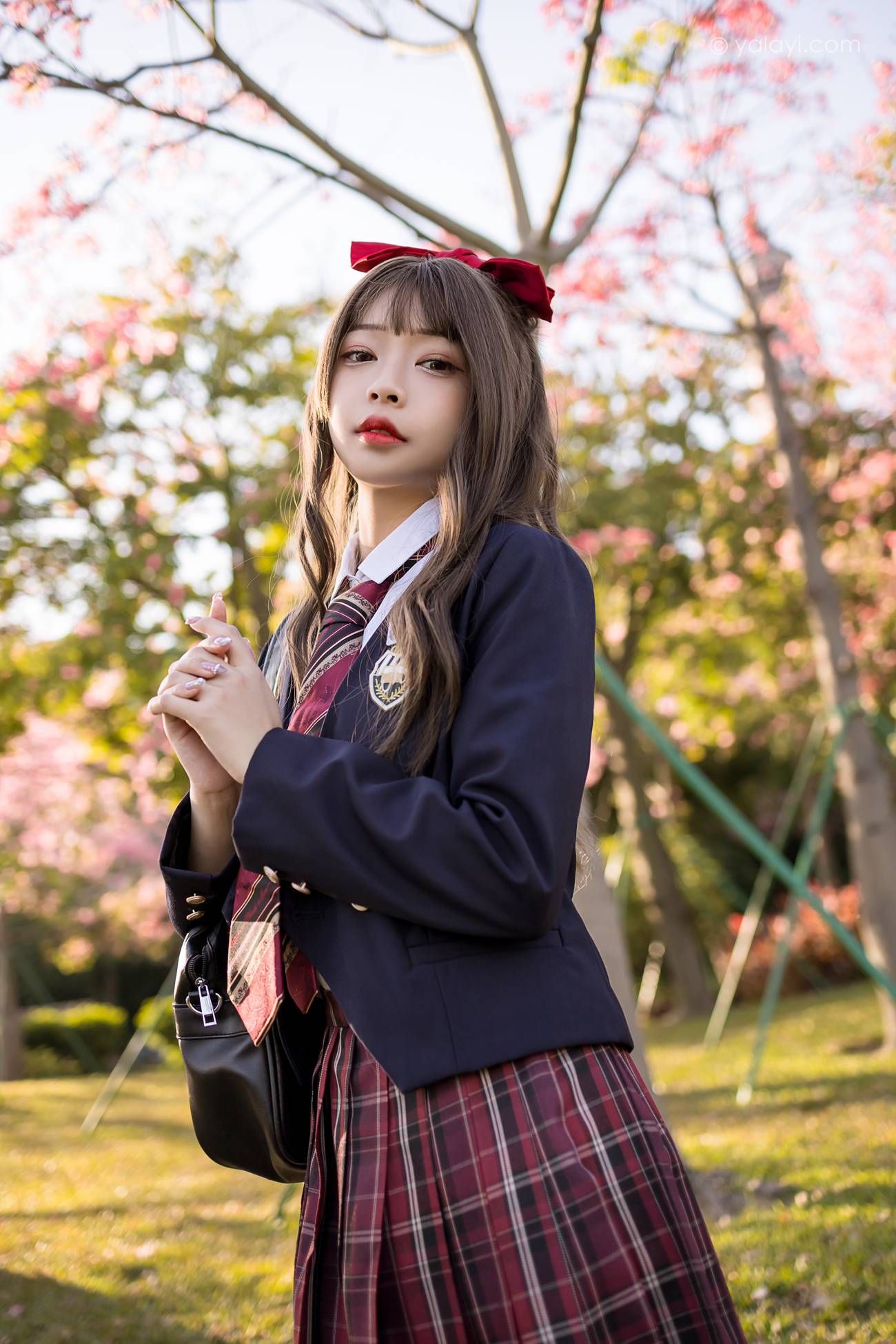 图片[26]-[YALAYI雅拉伊] 2022.01.03 No.885 最美的青春 阿禾 [40P] – 速更版-美库