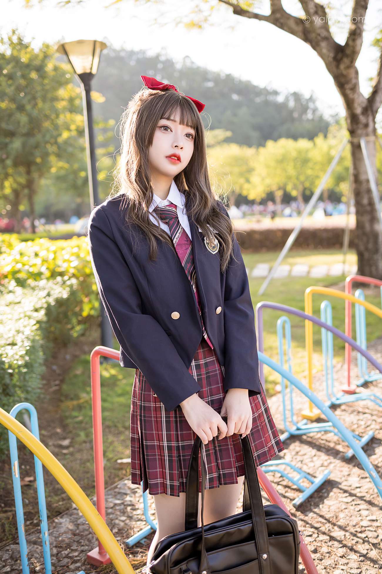 图片[28]-[YALAYI雅拉伊] 2022.01.03 No.885 最美的青春 阿禾 [40P] – 速更版-美库