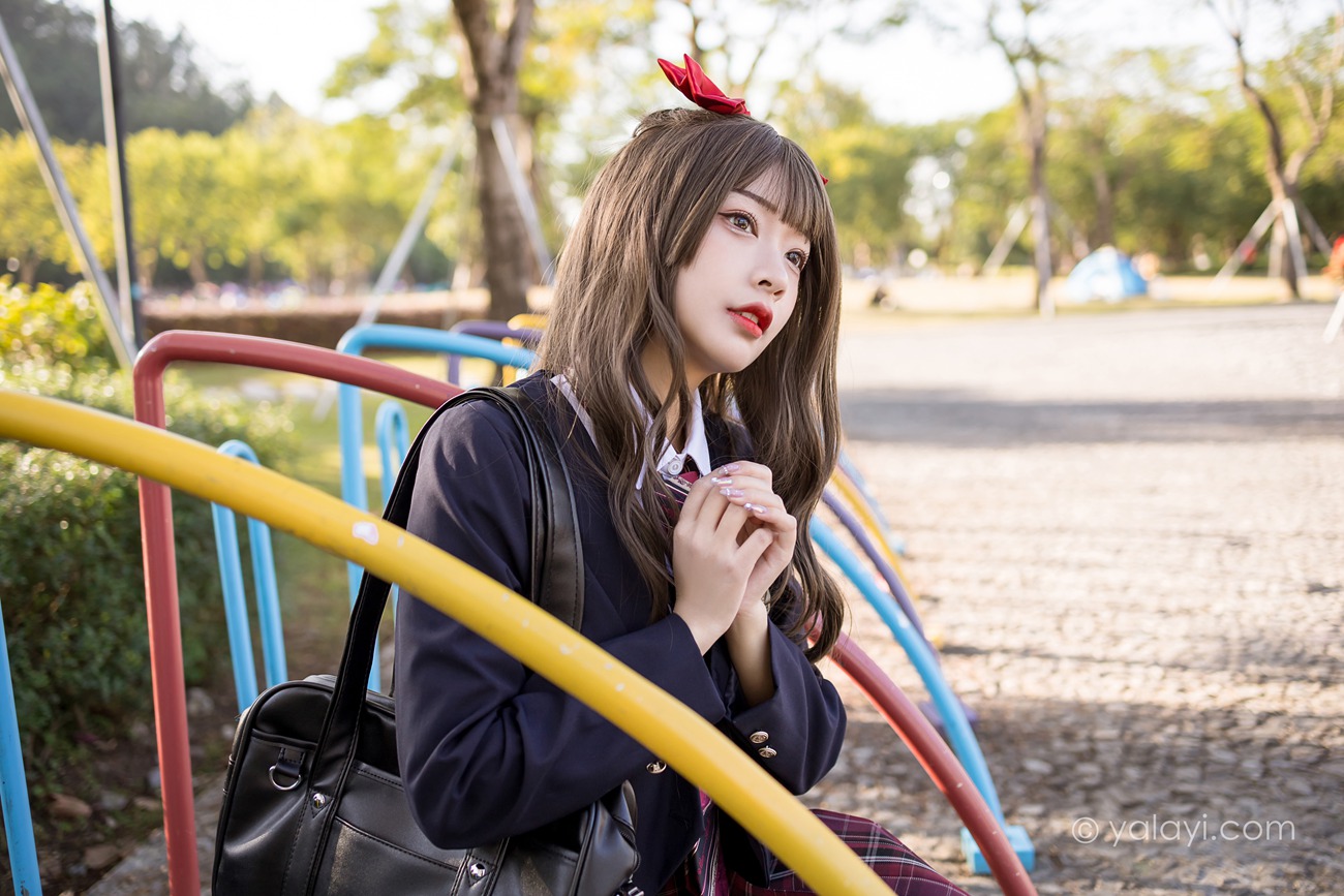 图片[32]-[YALAYI雅拉伊] 2022.01.03 No.885 最美的青春 阿禾 [40P] – 速更版-美库