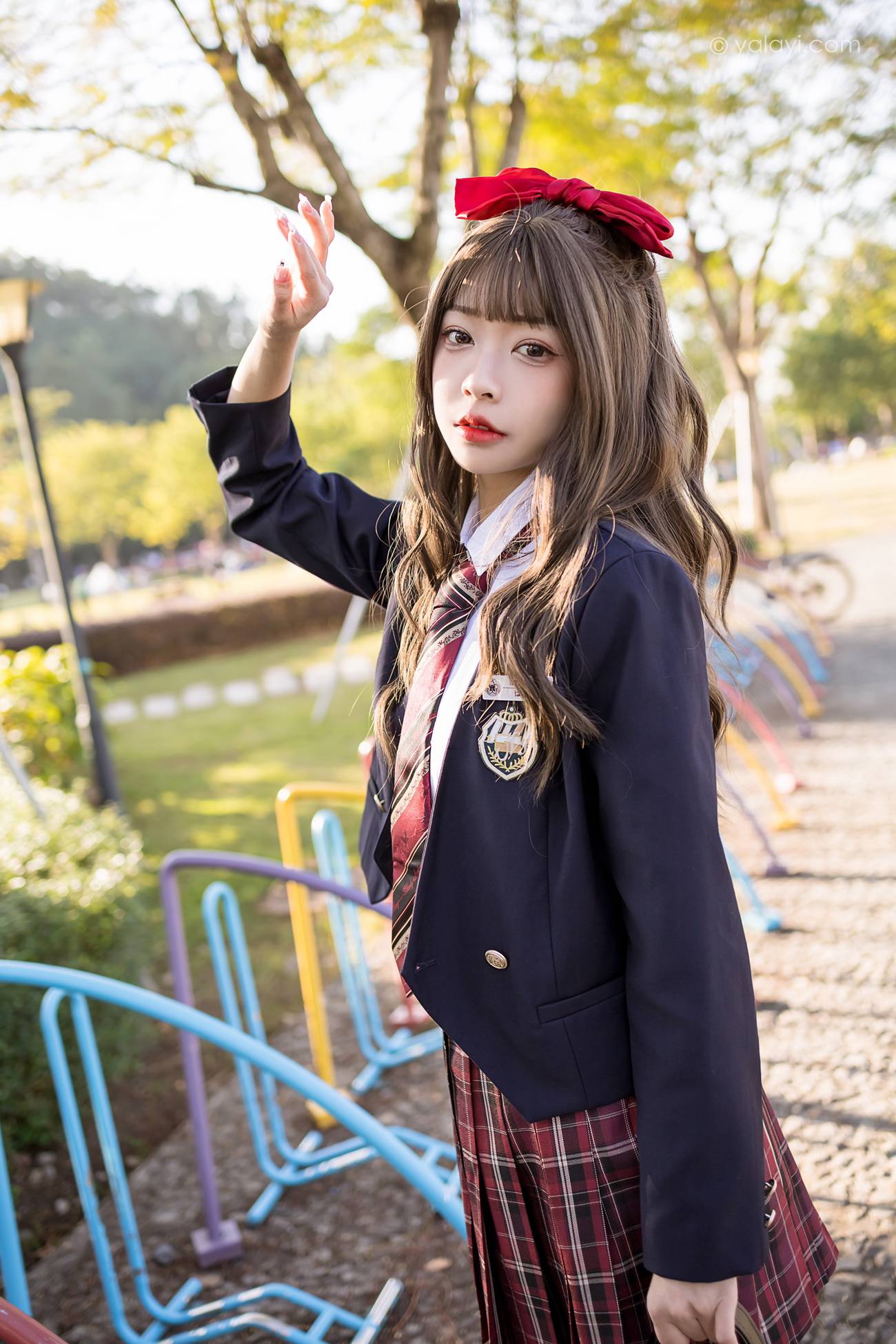 图片[37]-[YALAYI雅拉伊] 2022.01.03 No.885 最美的青春 阿禾 [40P] – 速更版-美库