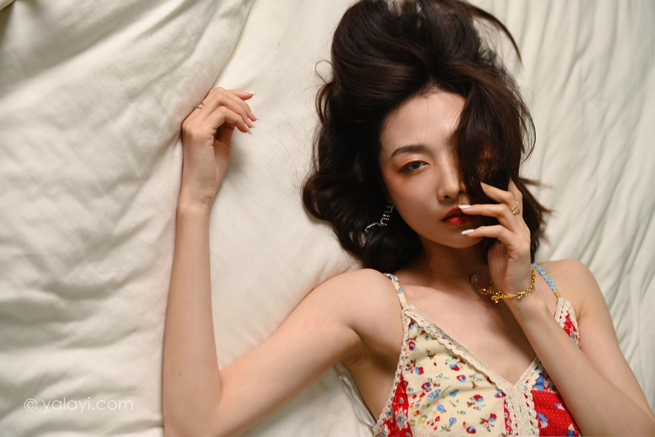 图片[35]-[YALAYI雅拉伊] 2022.01.05 No.886 镜子里 佳佳 [37P] – 速更版-美库