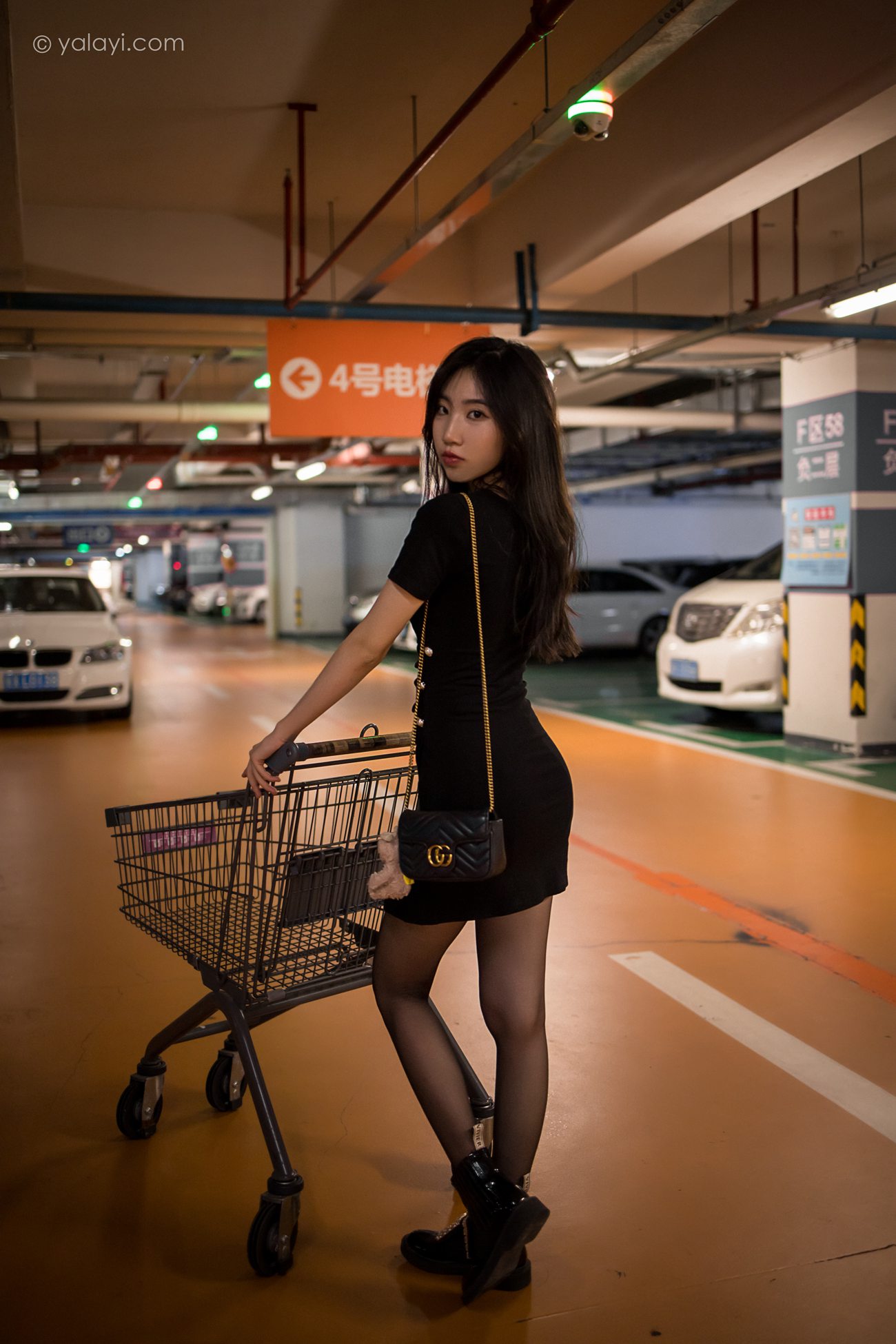 图片[22]-[YALAYI雅拉伊] 2022.01.10 No.887 梦见前女友 小乔 [41P] – 速更版-美库