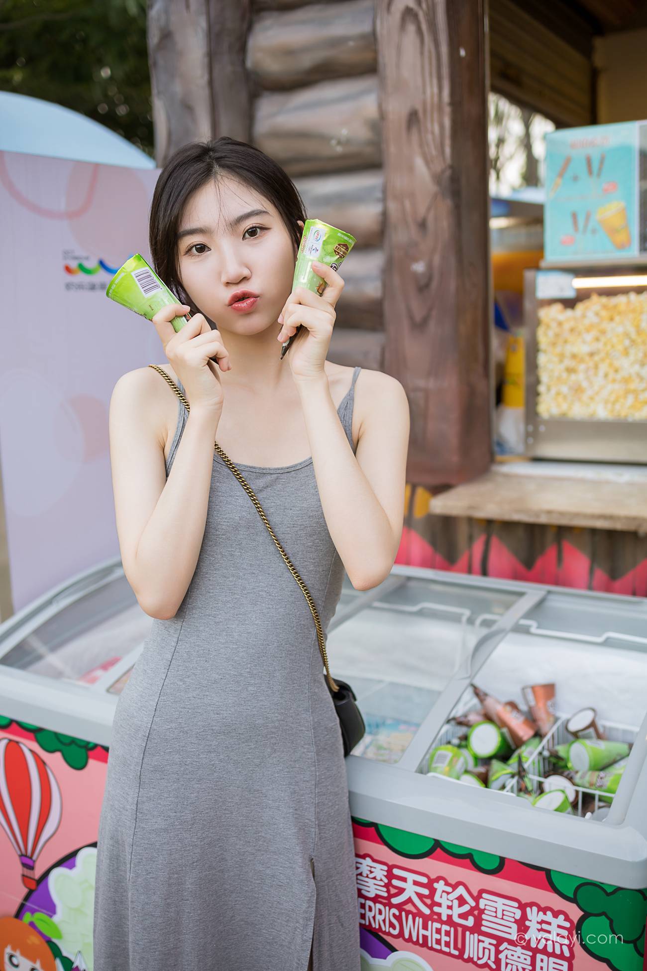 图片[17]-[YALAYI雅拉伊] 2022.01.17 No.890 游乐园 小乔 [41P] – 速更版-美库